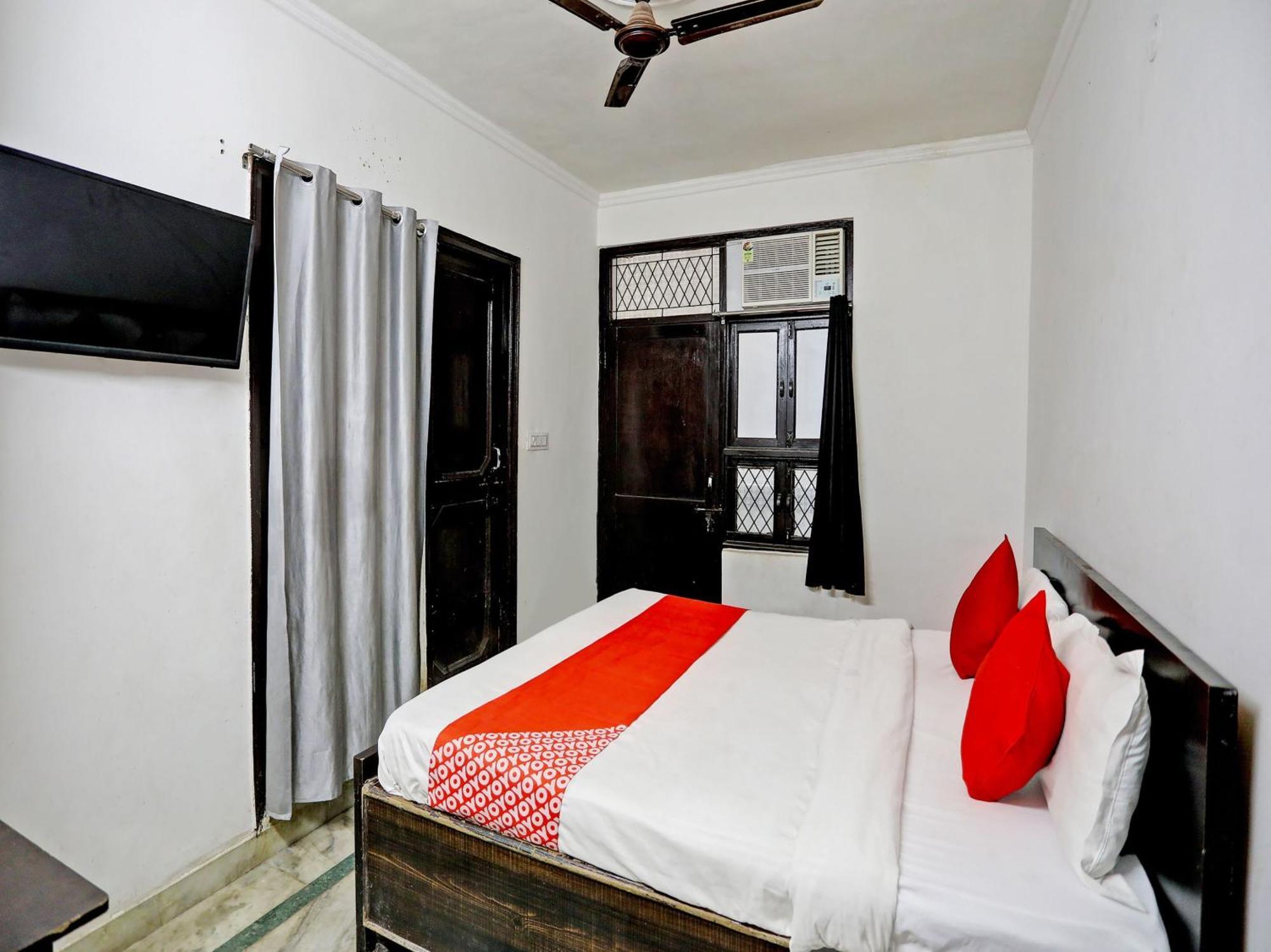 Hotel O Sunrise Near Select Citywalk Mall New Delhi