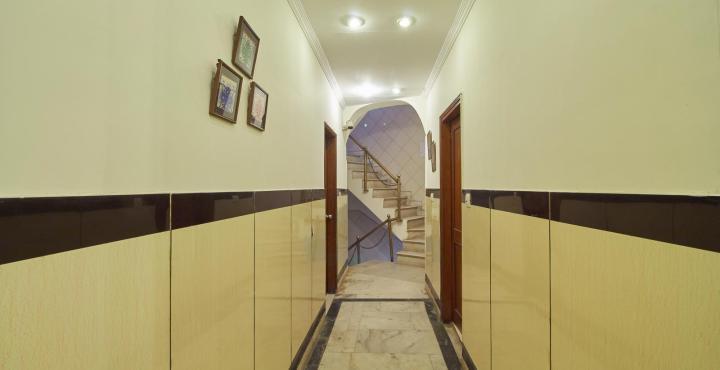 Fabexpress Lloyd House Hotel 3*
