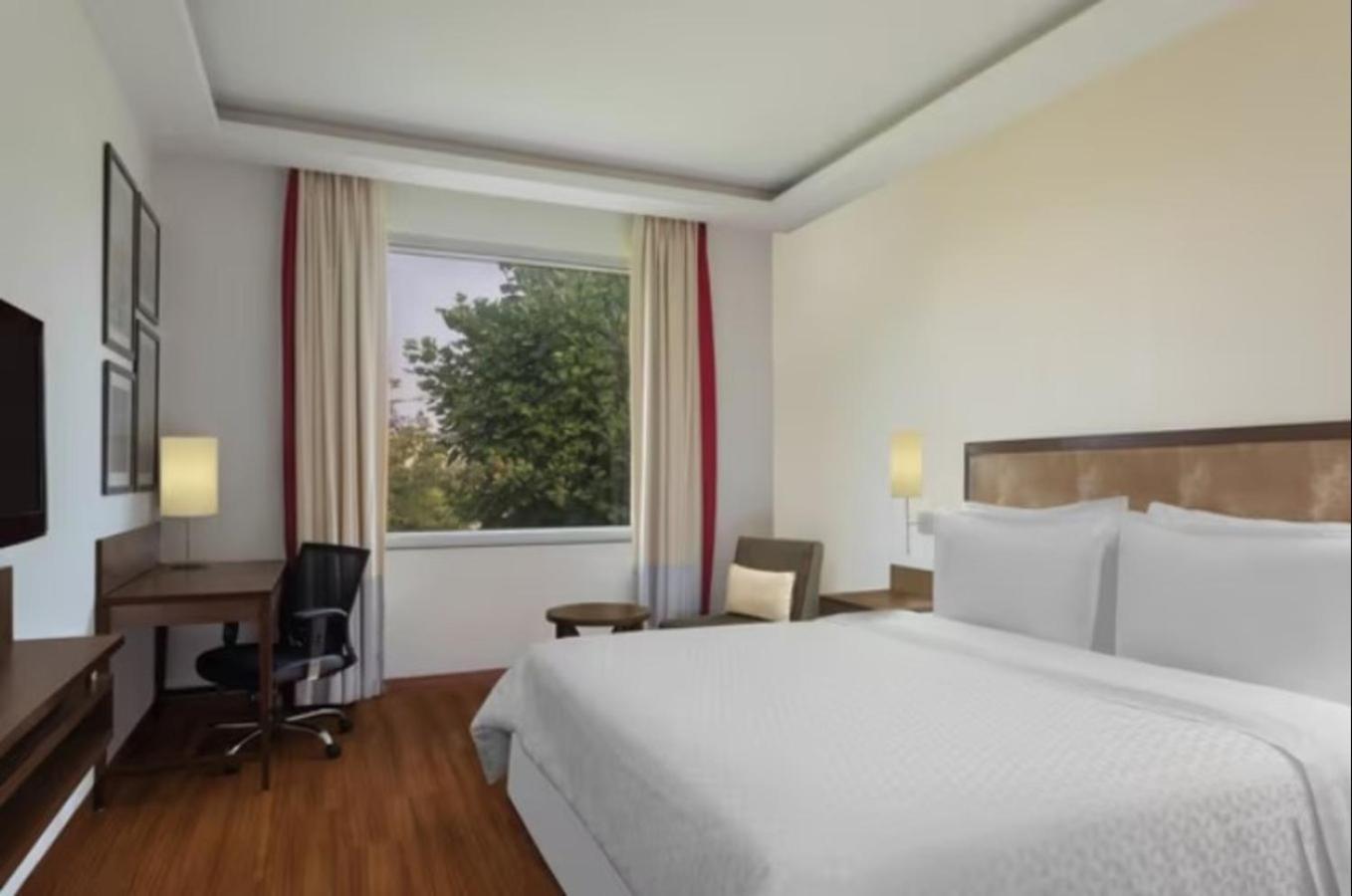 Hotel Four Points By Sheraton New Delhi, Airport Highway New Delhi