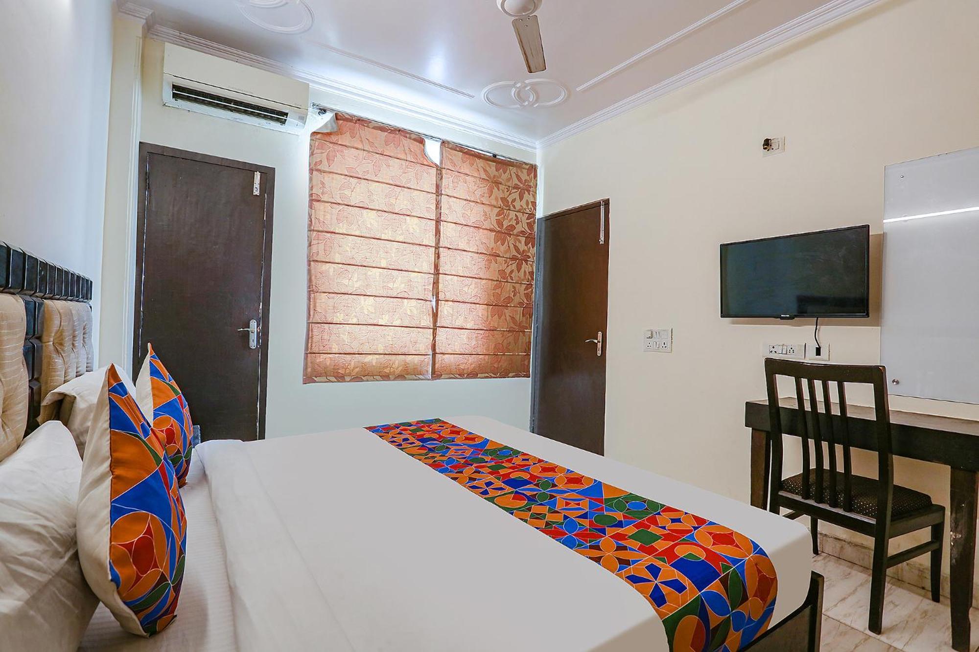 Hotel Fabhotel Rs Gera - Nr Nehru Place Market 3*