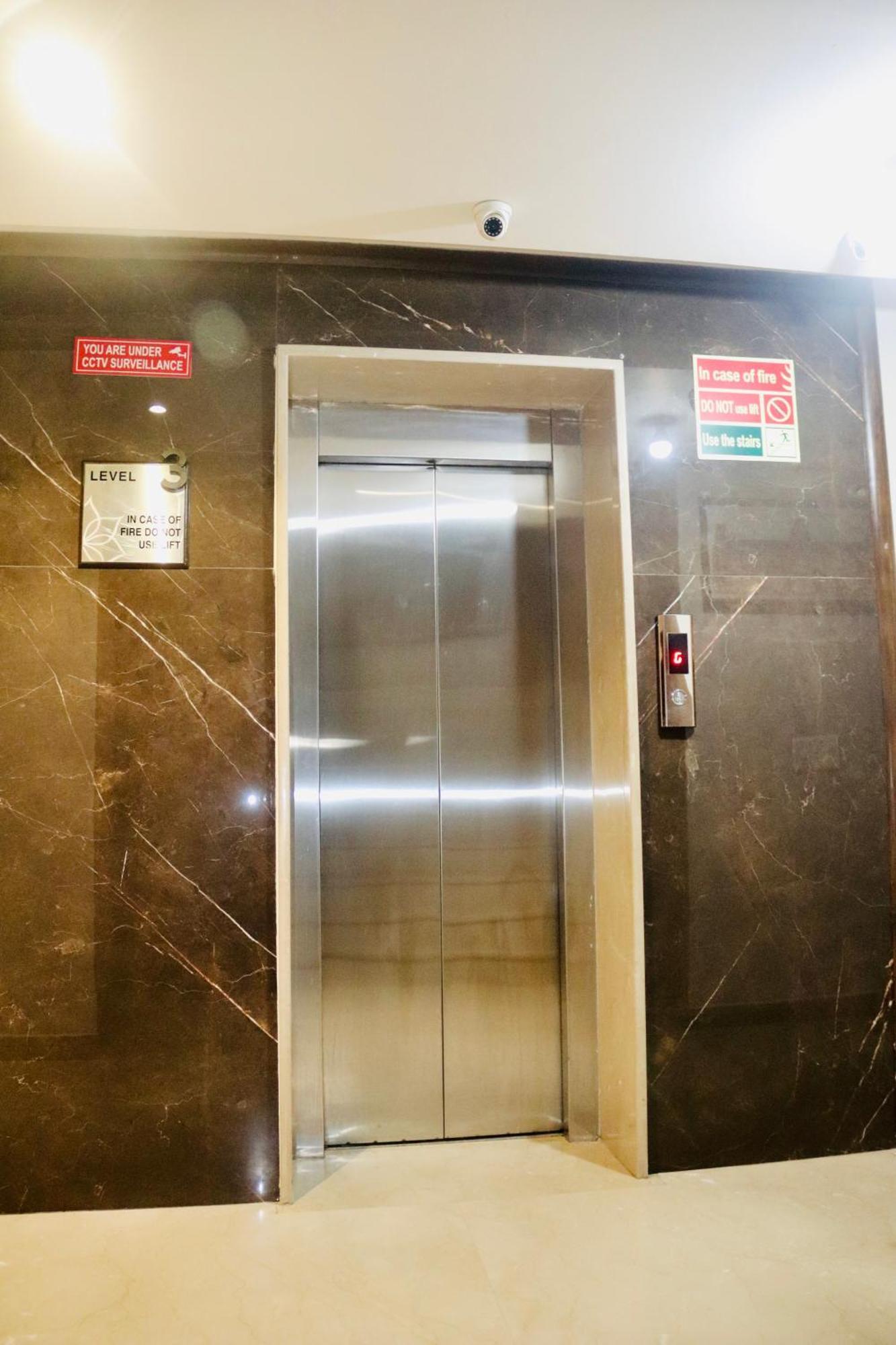 Magic Tree Karol Bagh Metro Station New 3* Delhi (National Capital Territory of India)
