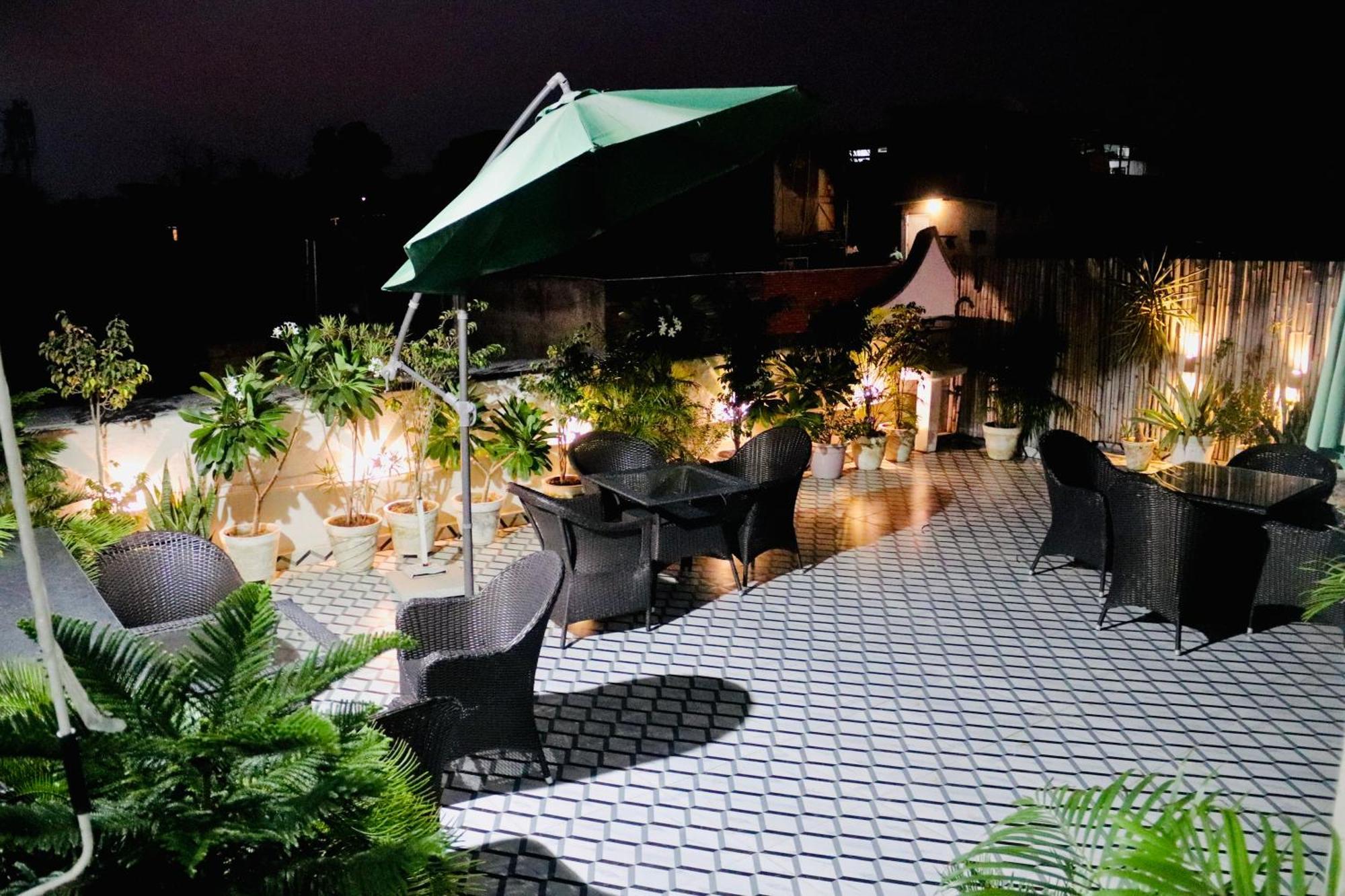 Magic Tree Karol Bagh Metro Station New Hotel 3*