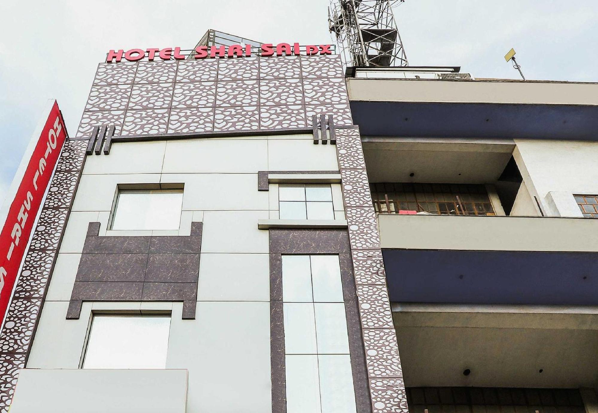 O Shri Sai Hotel 3*