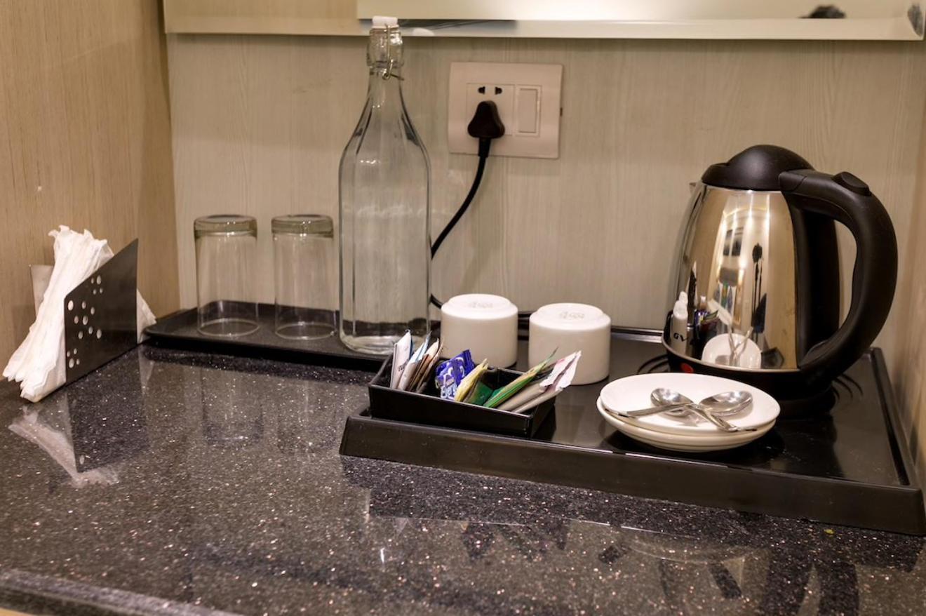 Bed & Breakfast Moydom Private Ensuite With Shared Balcony & Kitchen
