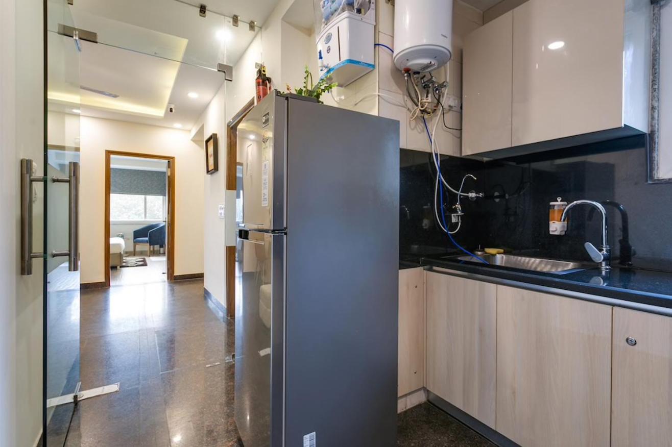 Moydom Private Ensuite With Shared Balcony & Kitchen Bed & Breakfast *