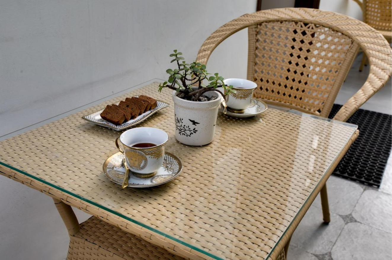 Bed & Breakfast Moydom Private Ensuite With Shared Balcony & Kitchen New Delhi
