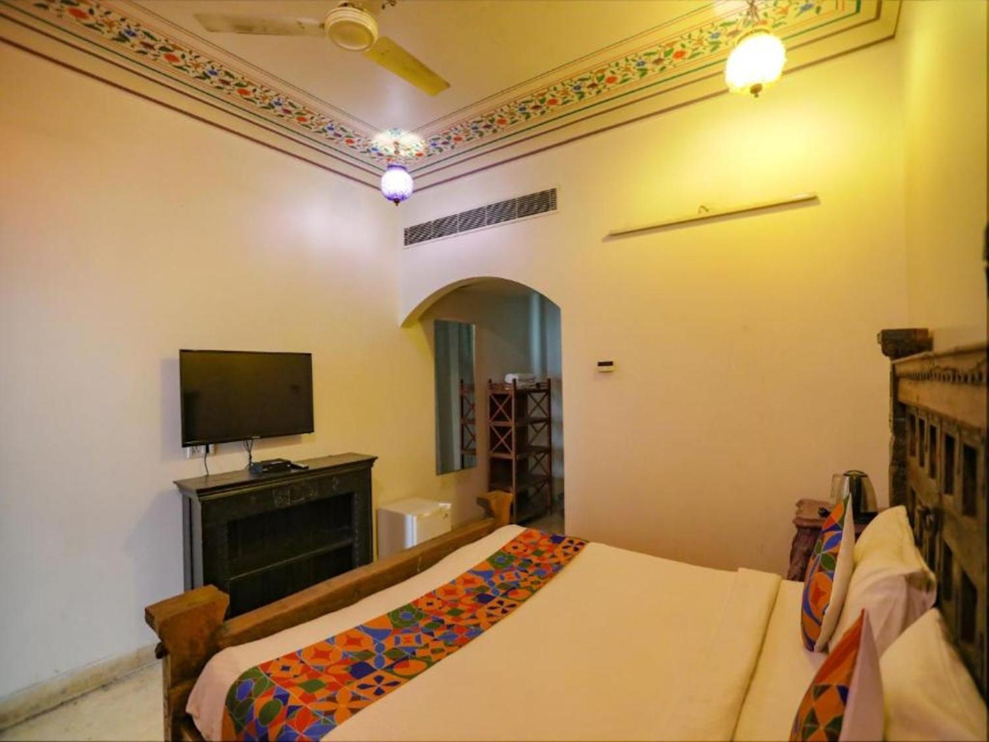 Jyoti Mahal - A Heritage - New Delhi