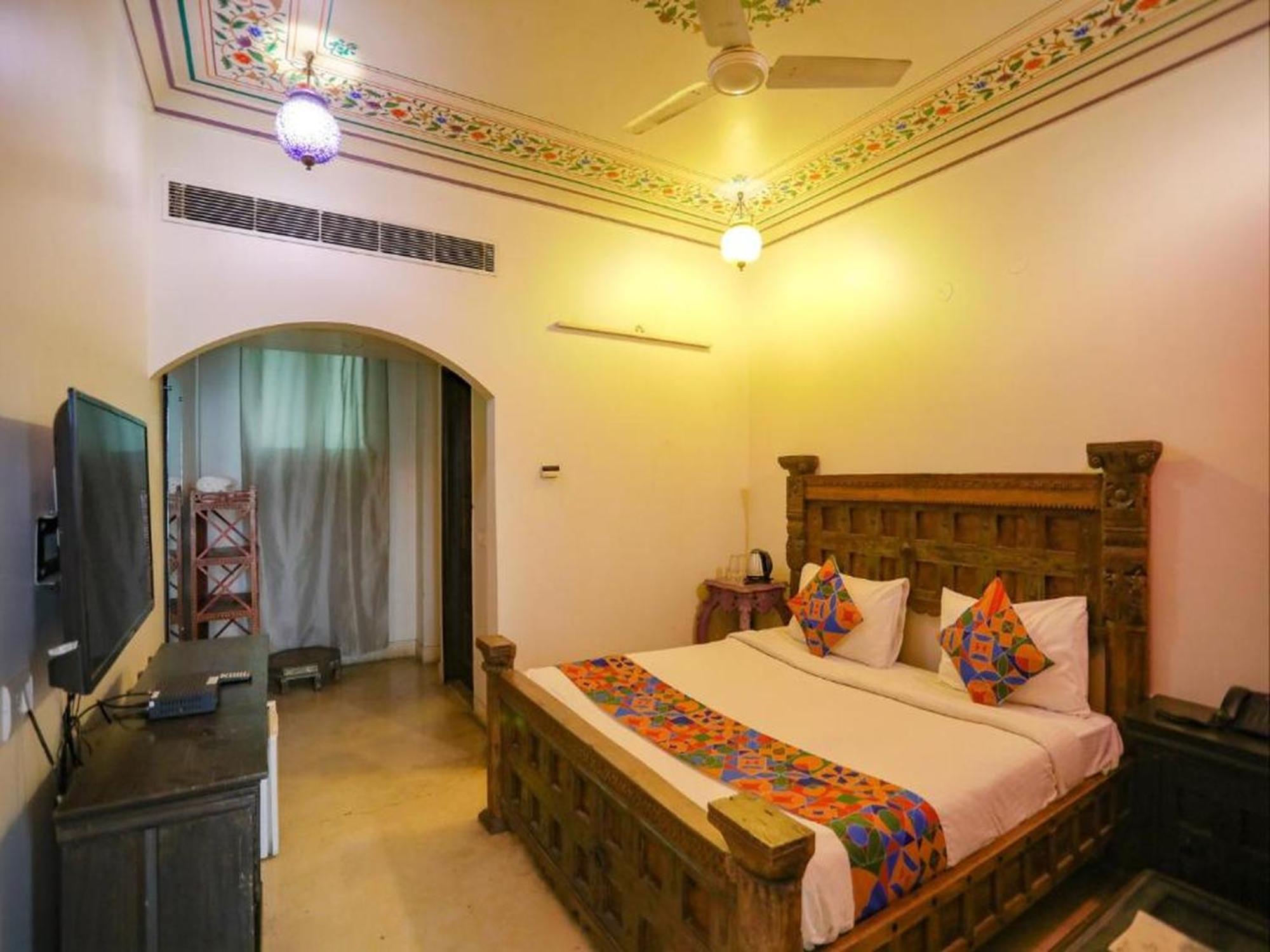 Jyoti Mahal - A Heritage - New Delhi