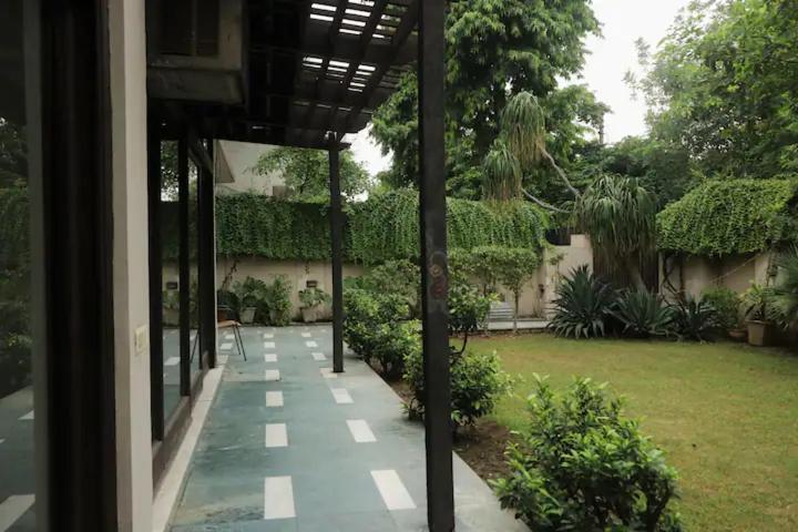 Bali Mantra