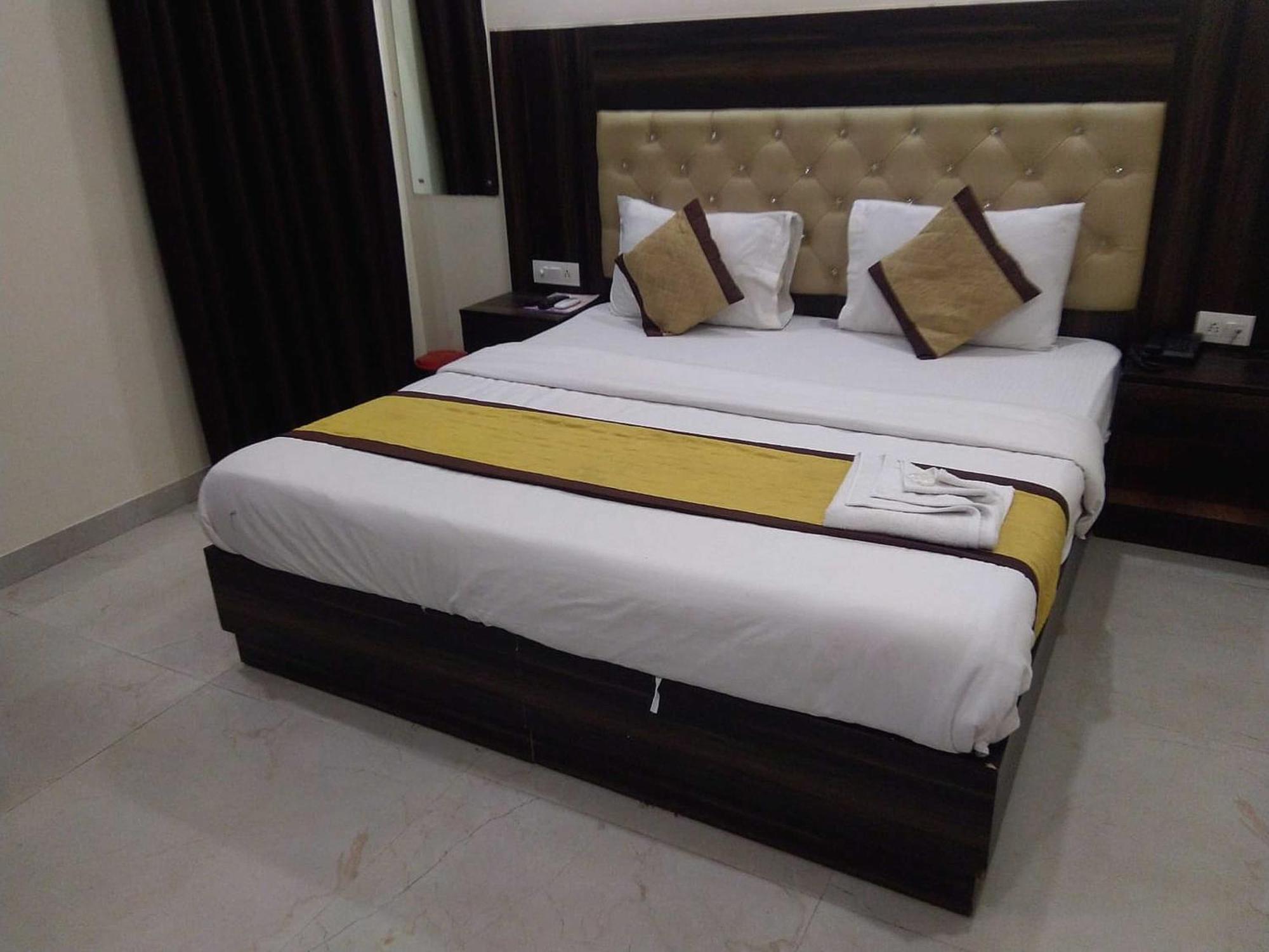 Hotel O King Plaza