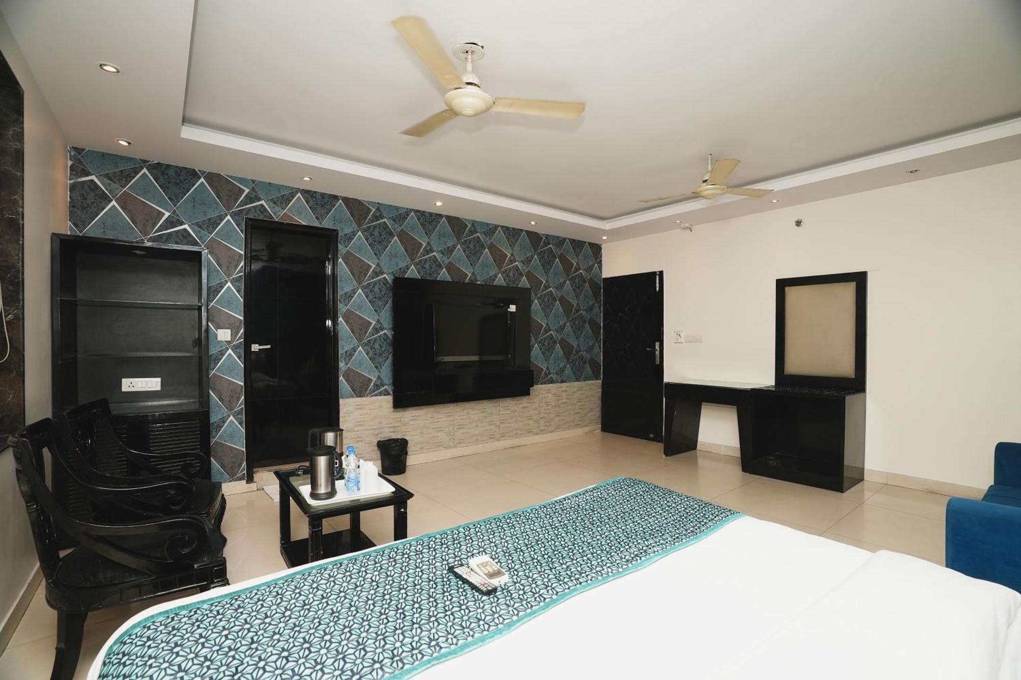 B Continental 3*