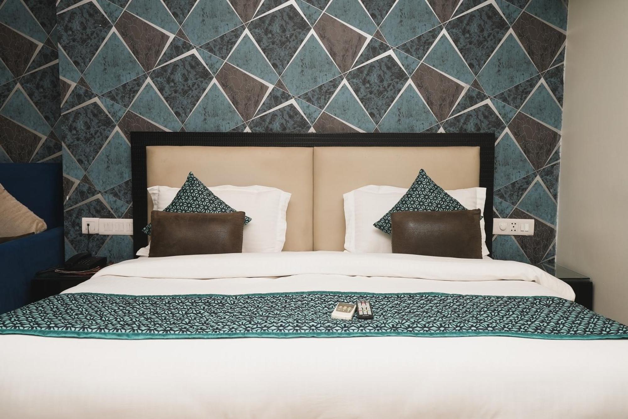 Hotel B Continental Delhi (National Capital Territory of India)