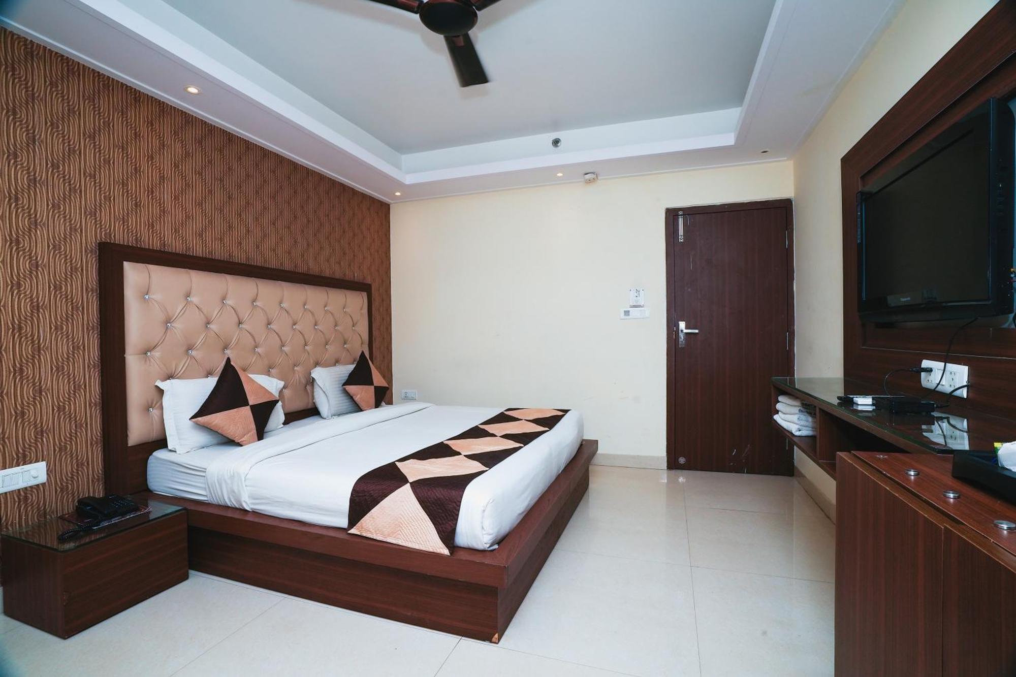 B Continental 3*