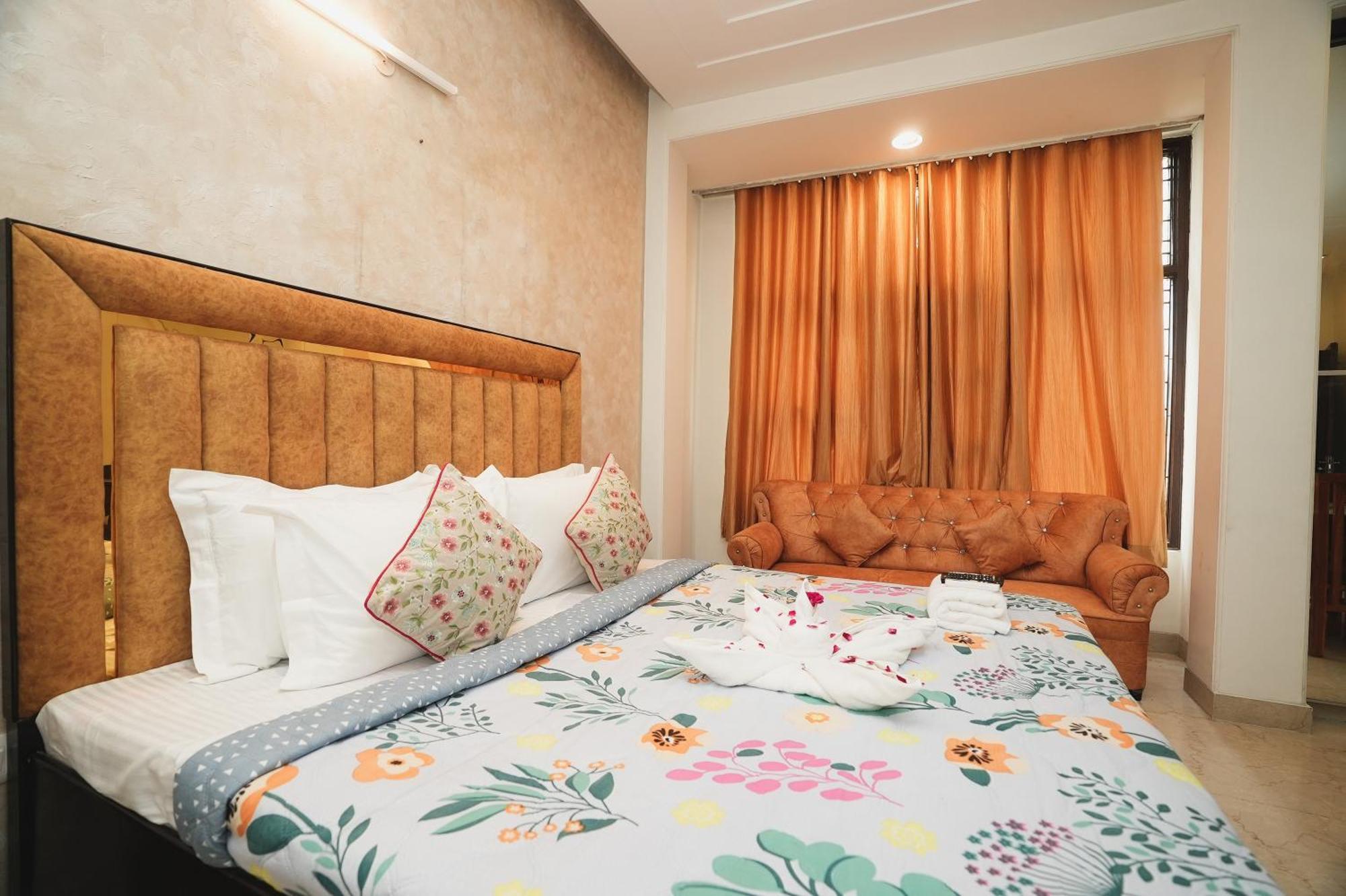 Hotel Mintstar And New Delhi