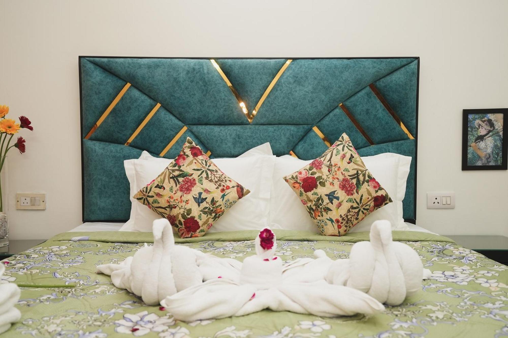 Hotel Mintstar And New Delhi