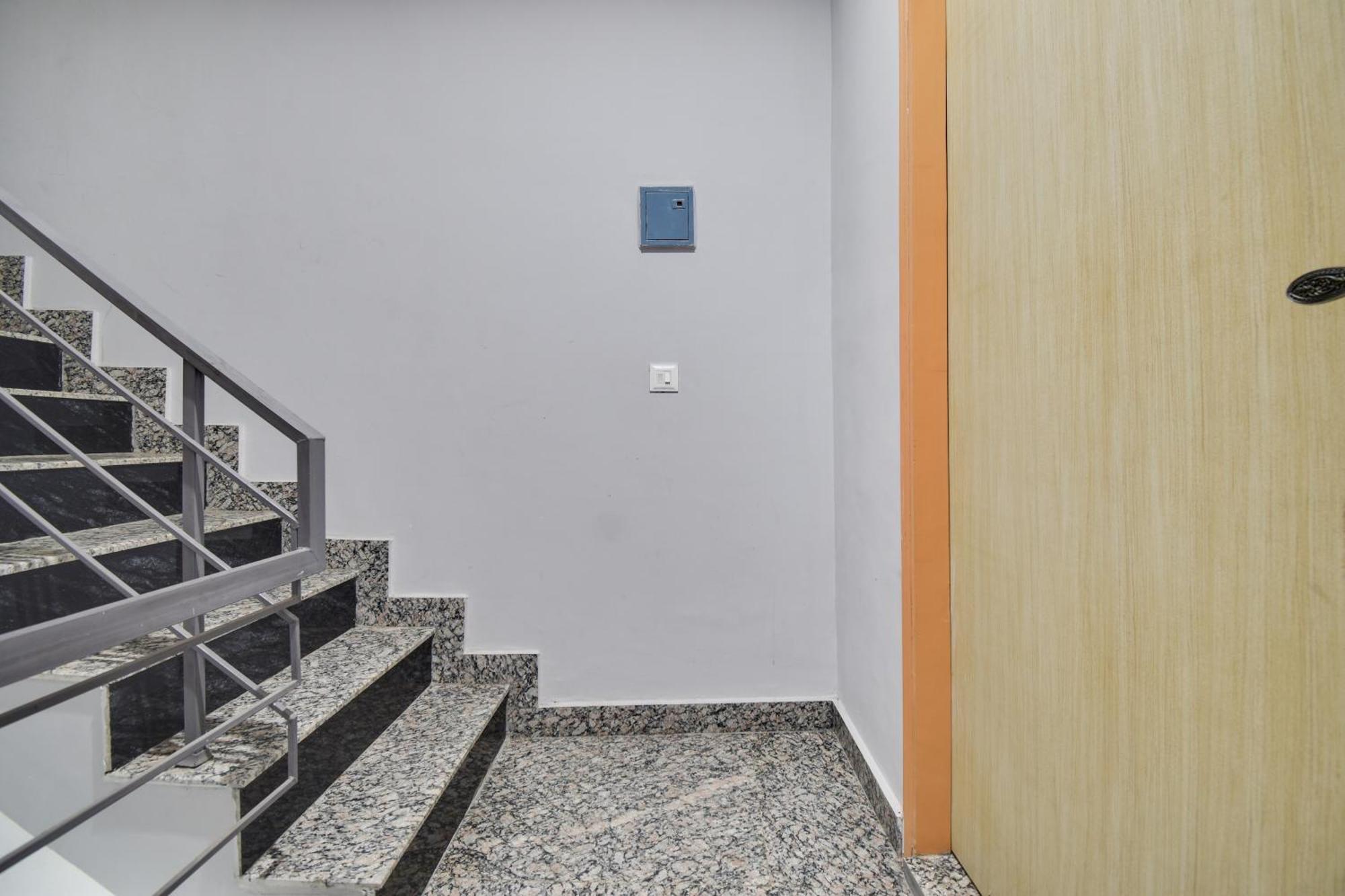 Hotel Oyo Flagship The Flaurish