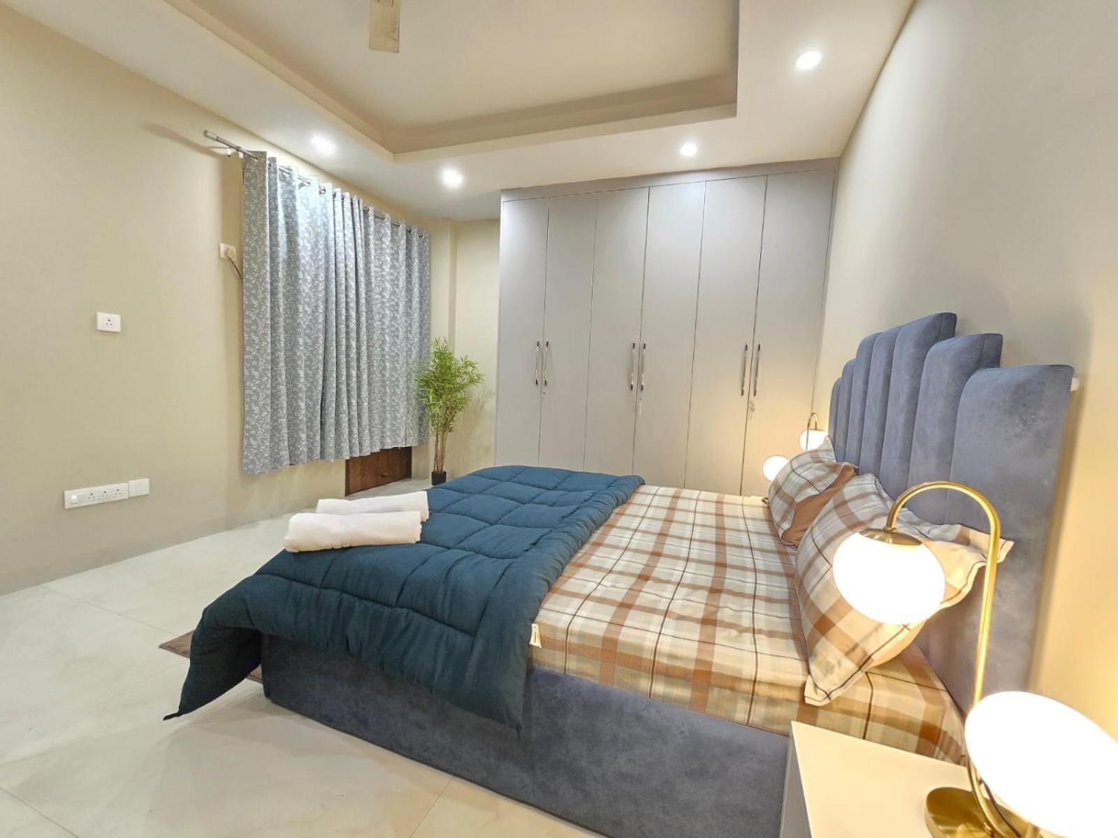 Homlee-saket Anupam Stylish 3bhk In South Delhi * New Delhi