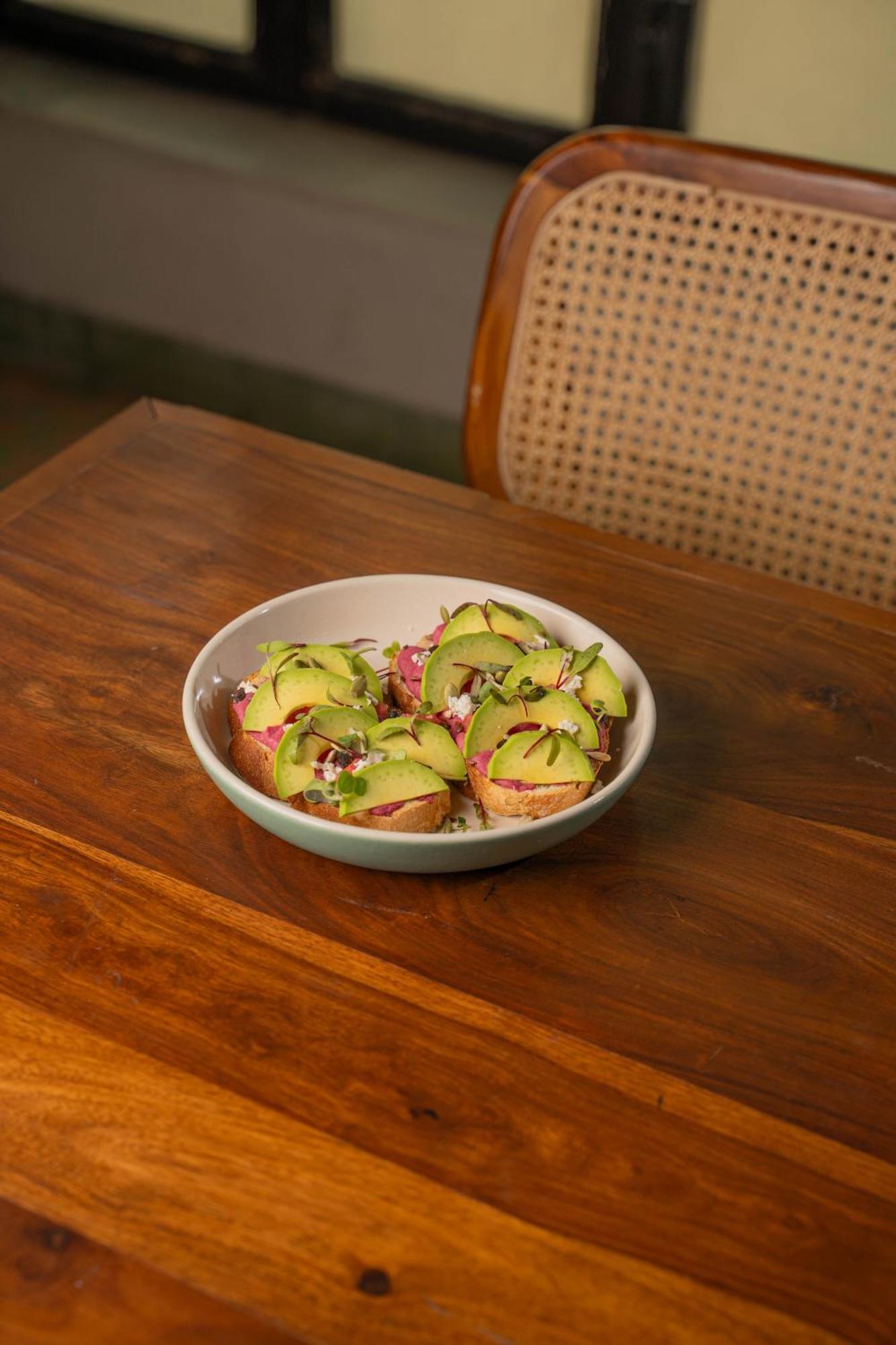 Minimalist Poshtel & New Delhi
