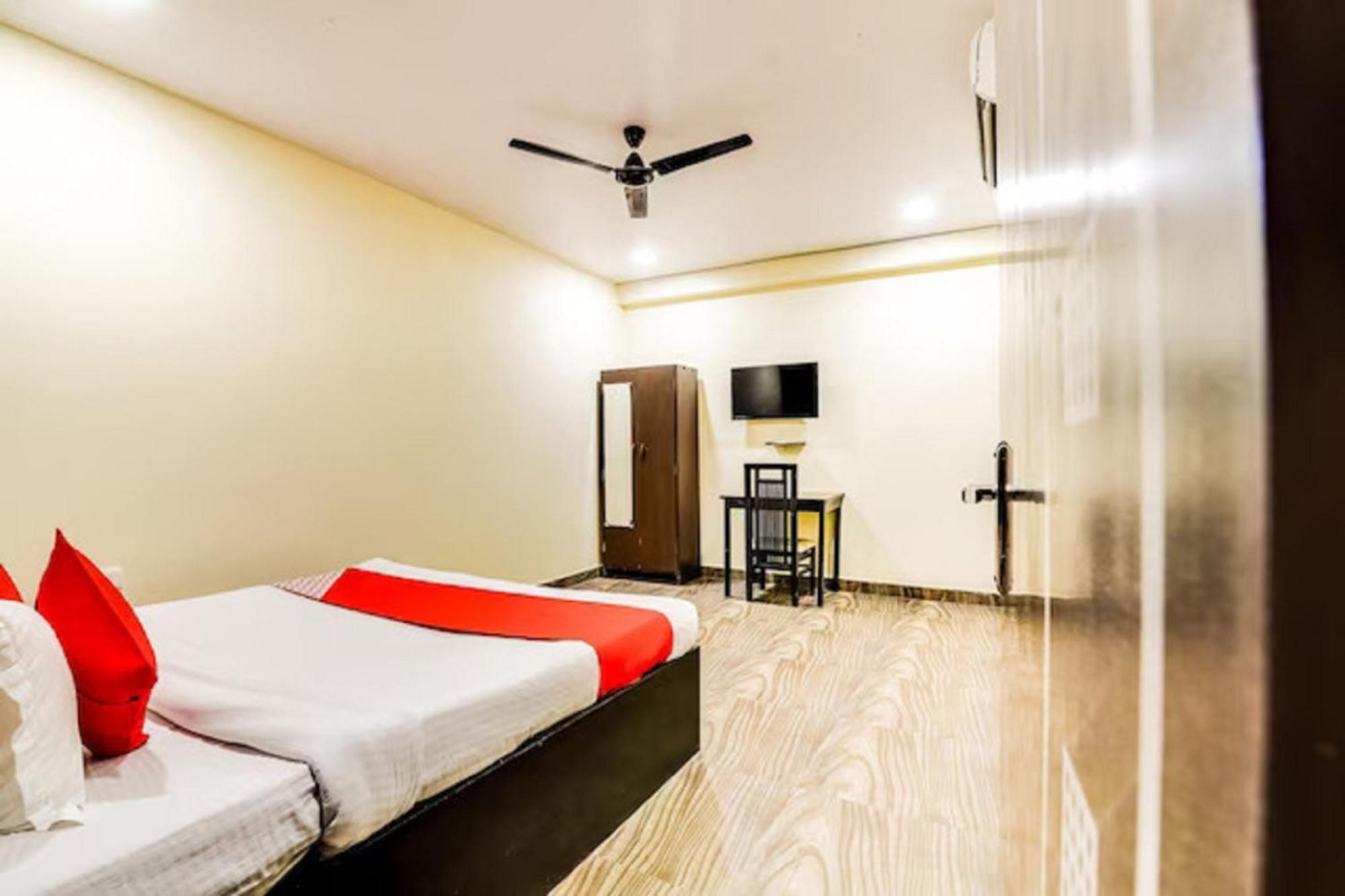 Royal At Tilak Nagar New Delhi