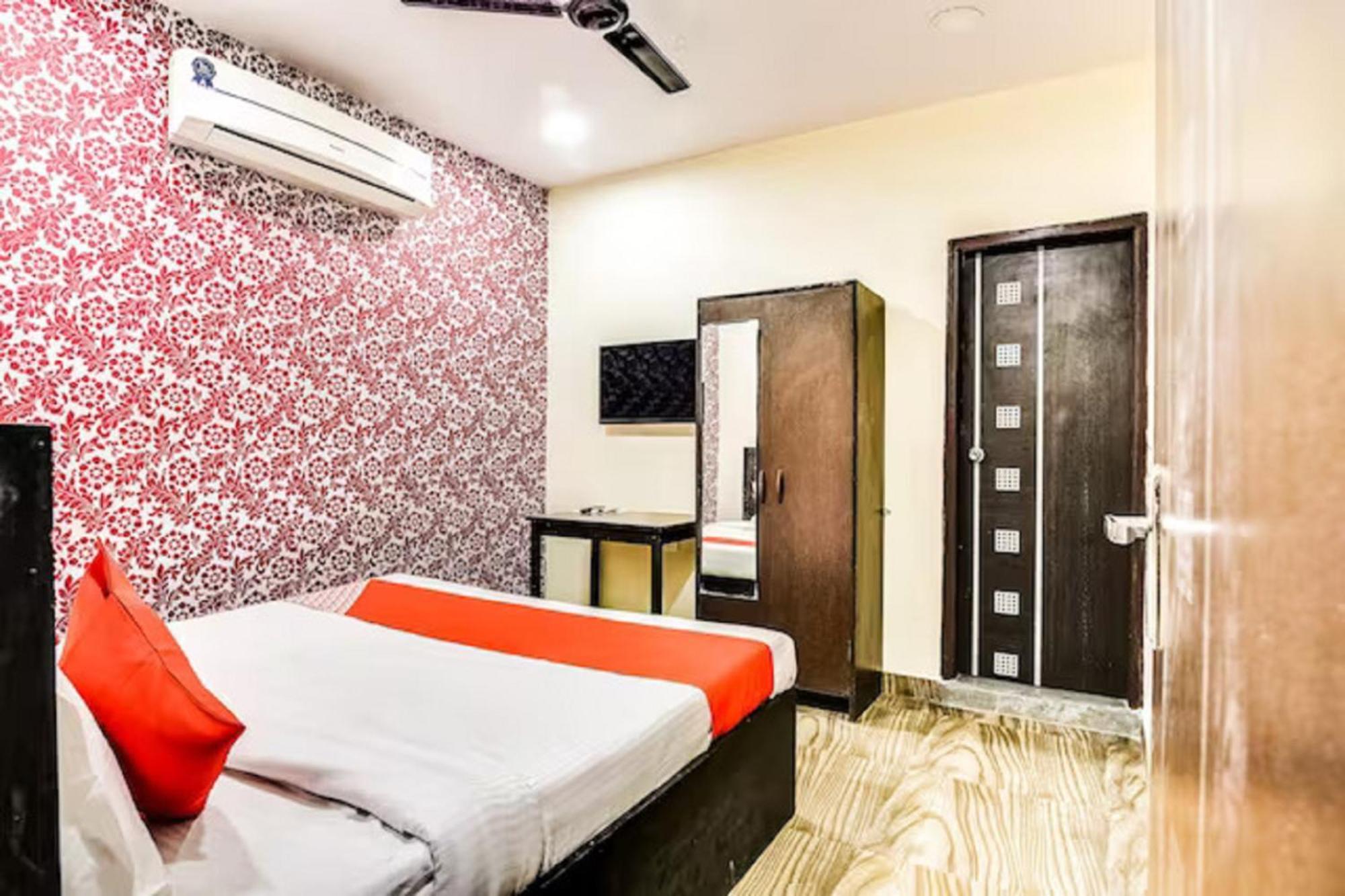Royal At Tilak Nagar