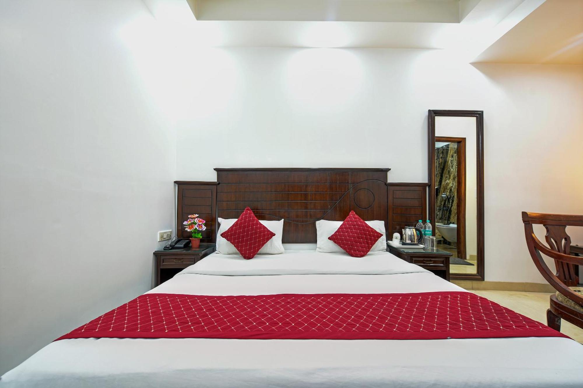 Legend - Walk-in From Railway Station