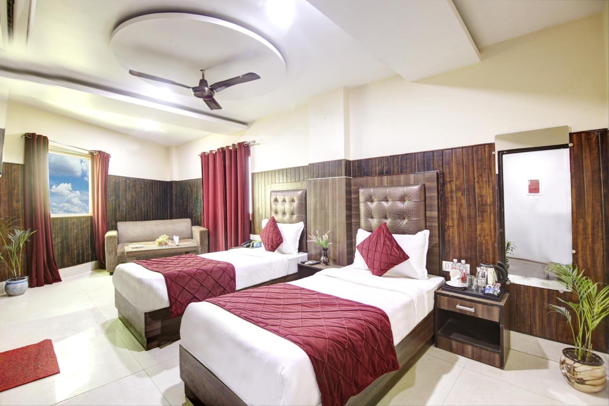 Hotel Rts 3*