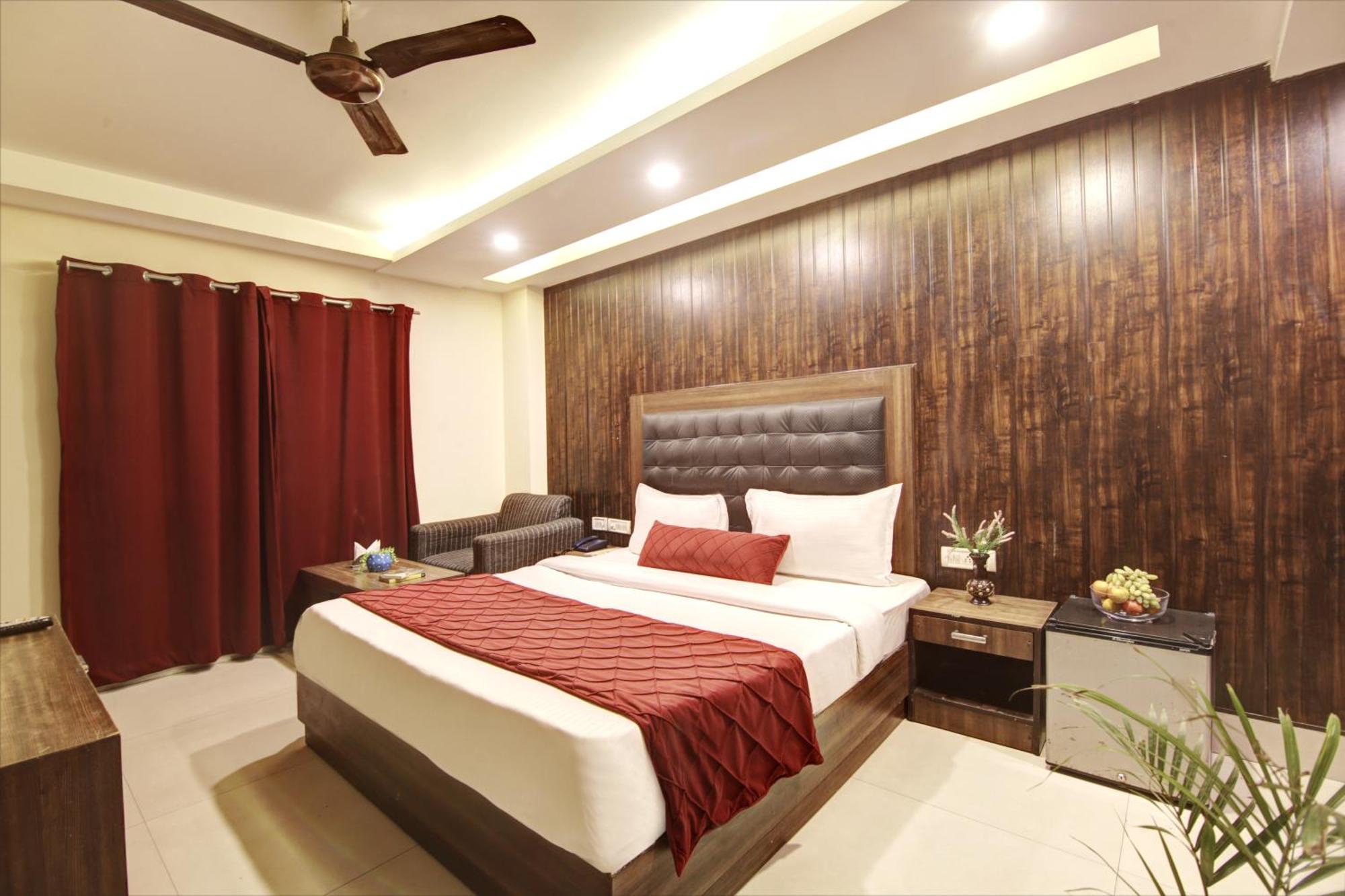 Hotel Rts 3*