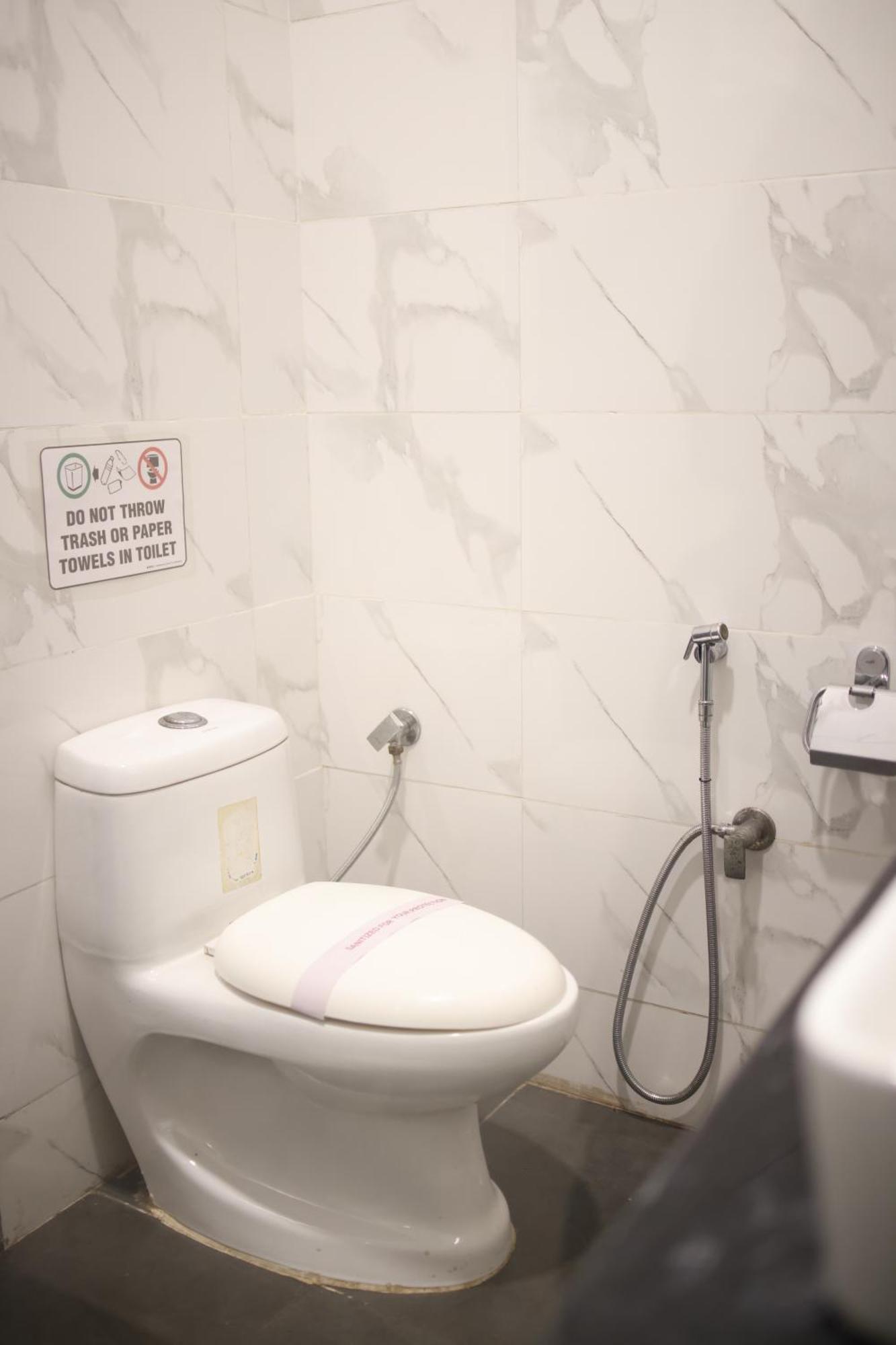 Gallivanto - Rohini Hotel