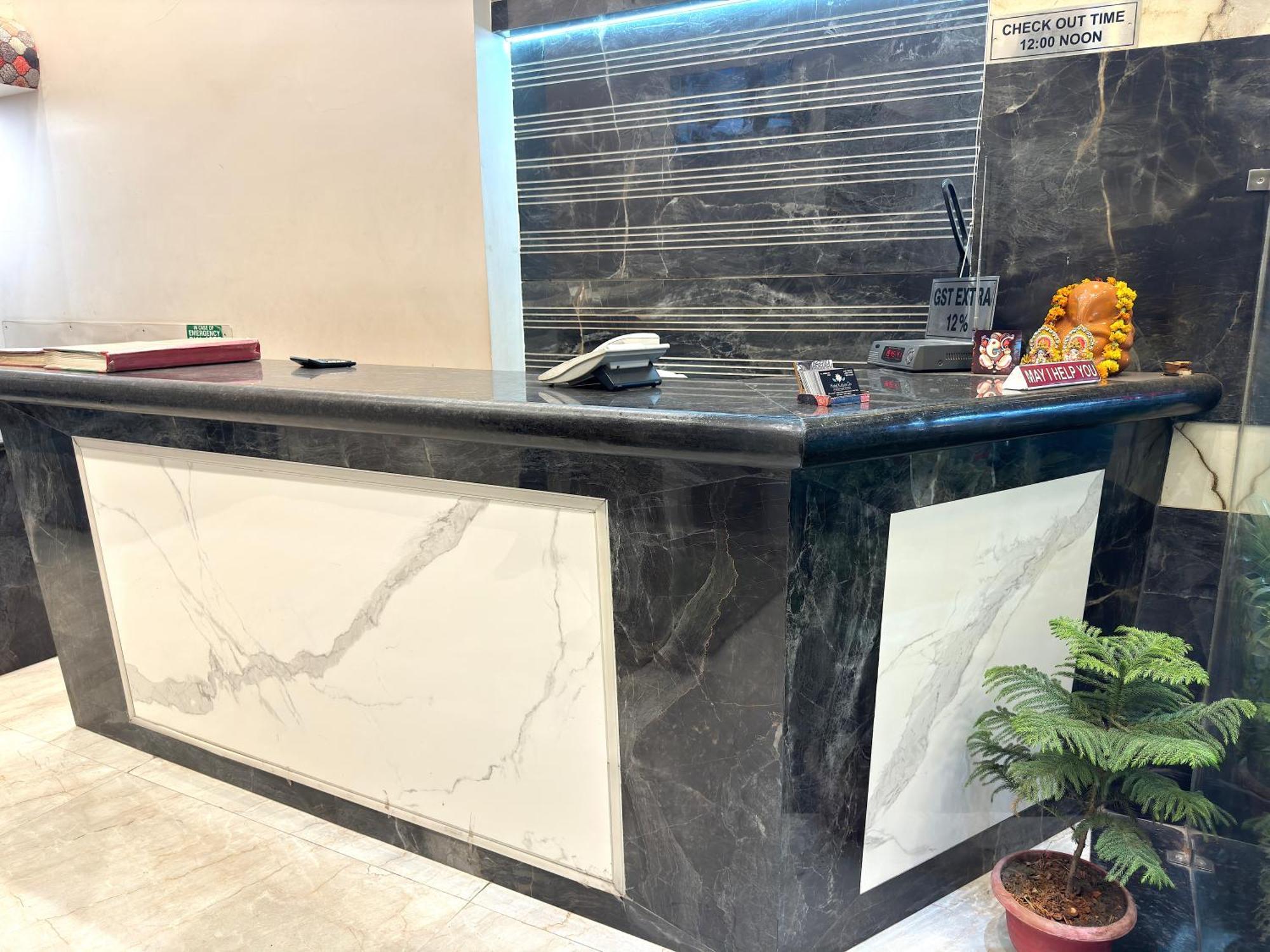 Hotel Kelson Dx With Parking, 2mins From Metro Station Near Railway Station Nova Deli