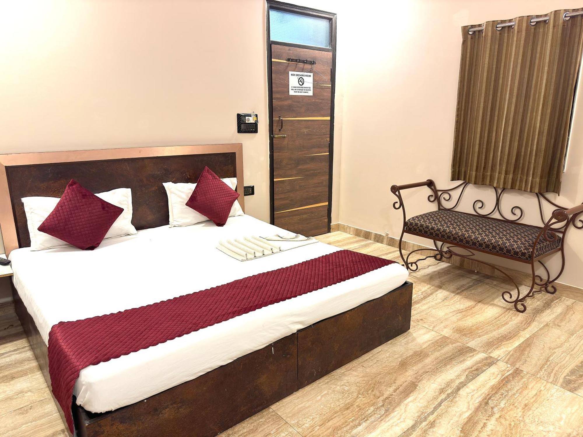 Kelson Dx With Parking, 2mins From Metro Station Near Railway Station Hotel