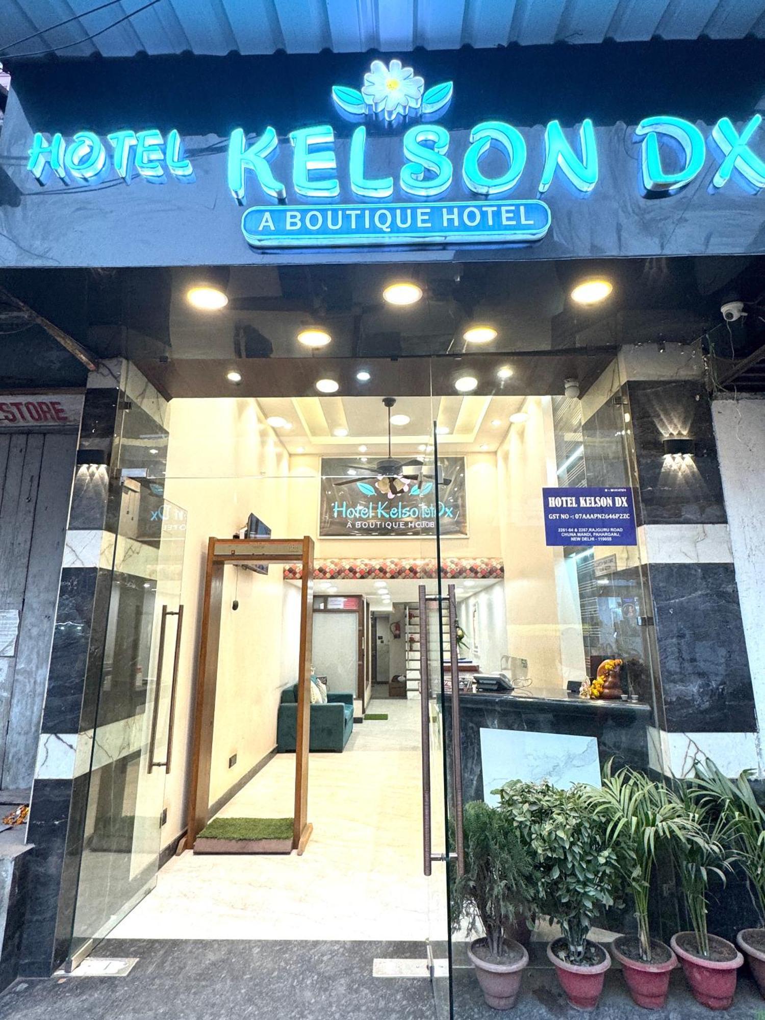 Kelson Dx With Parking, 2mins From Metro Station Near Railway Station 2*