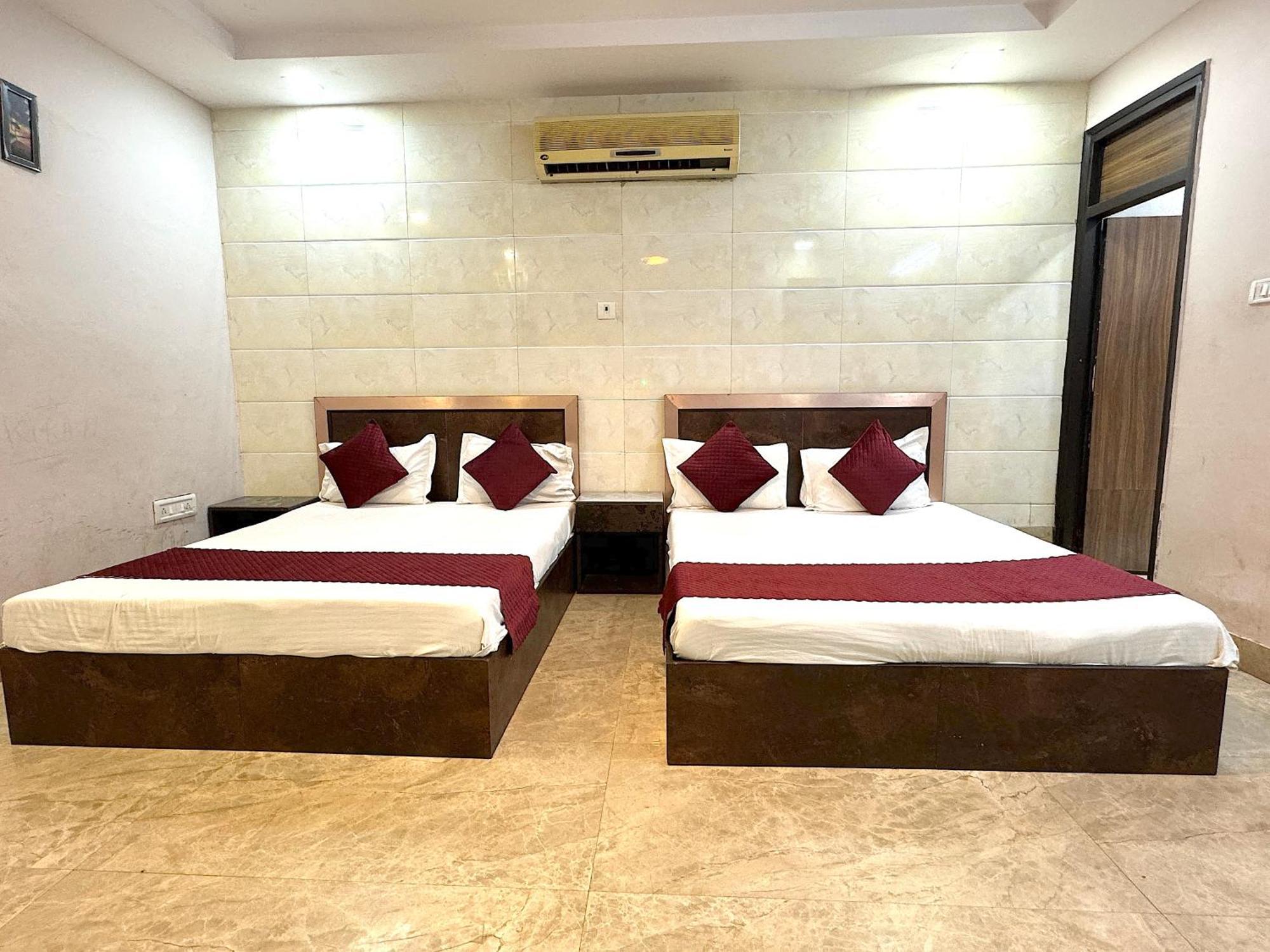 Hotel Kelson Dx With Parking, 2mins From Metro Station Near Railway Station