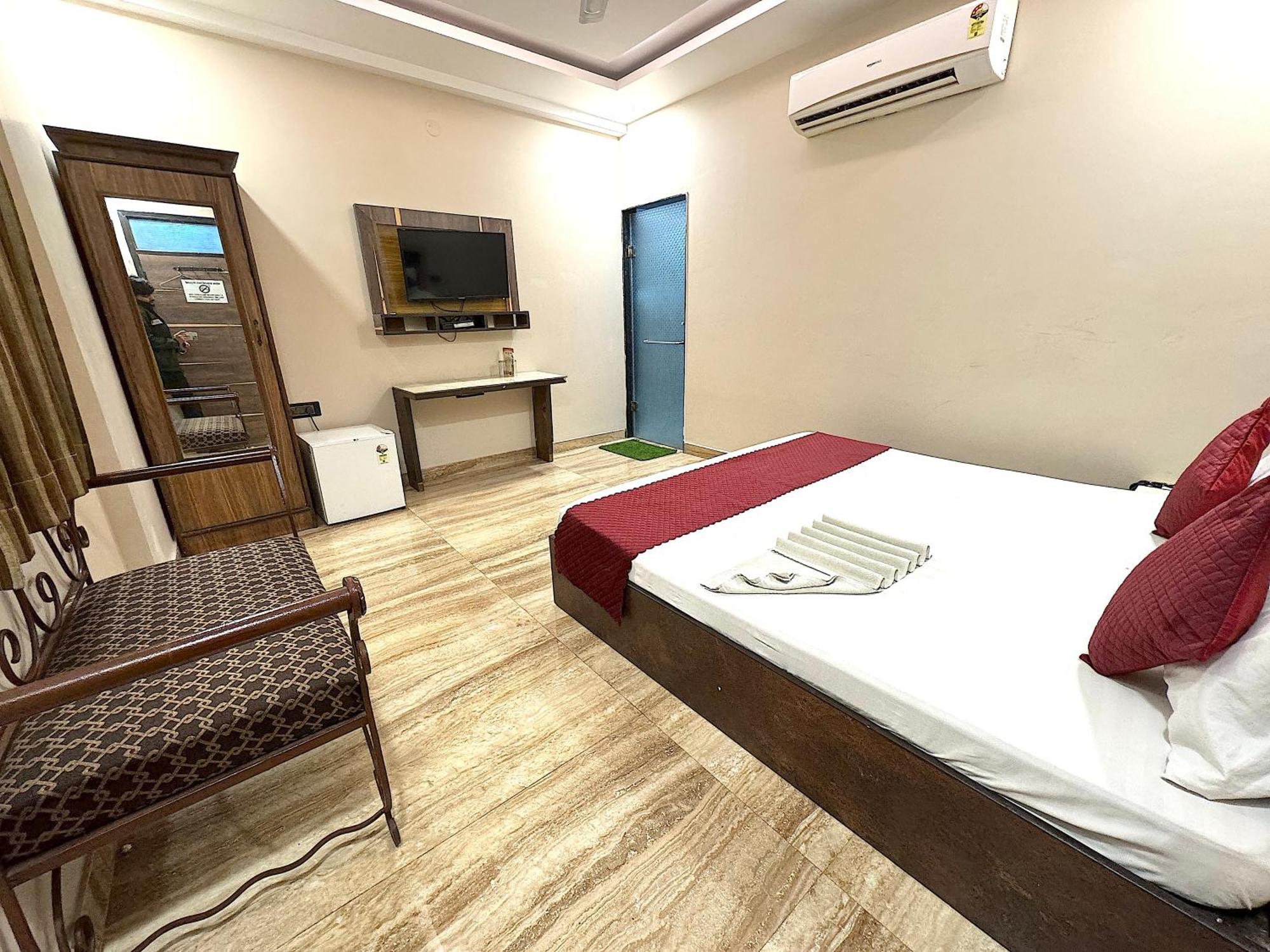 Kelson Dx With Parking, 2mins From Metro Station Near Railway Station Hotel 2*