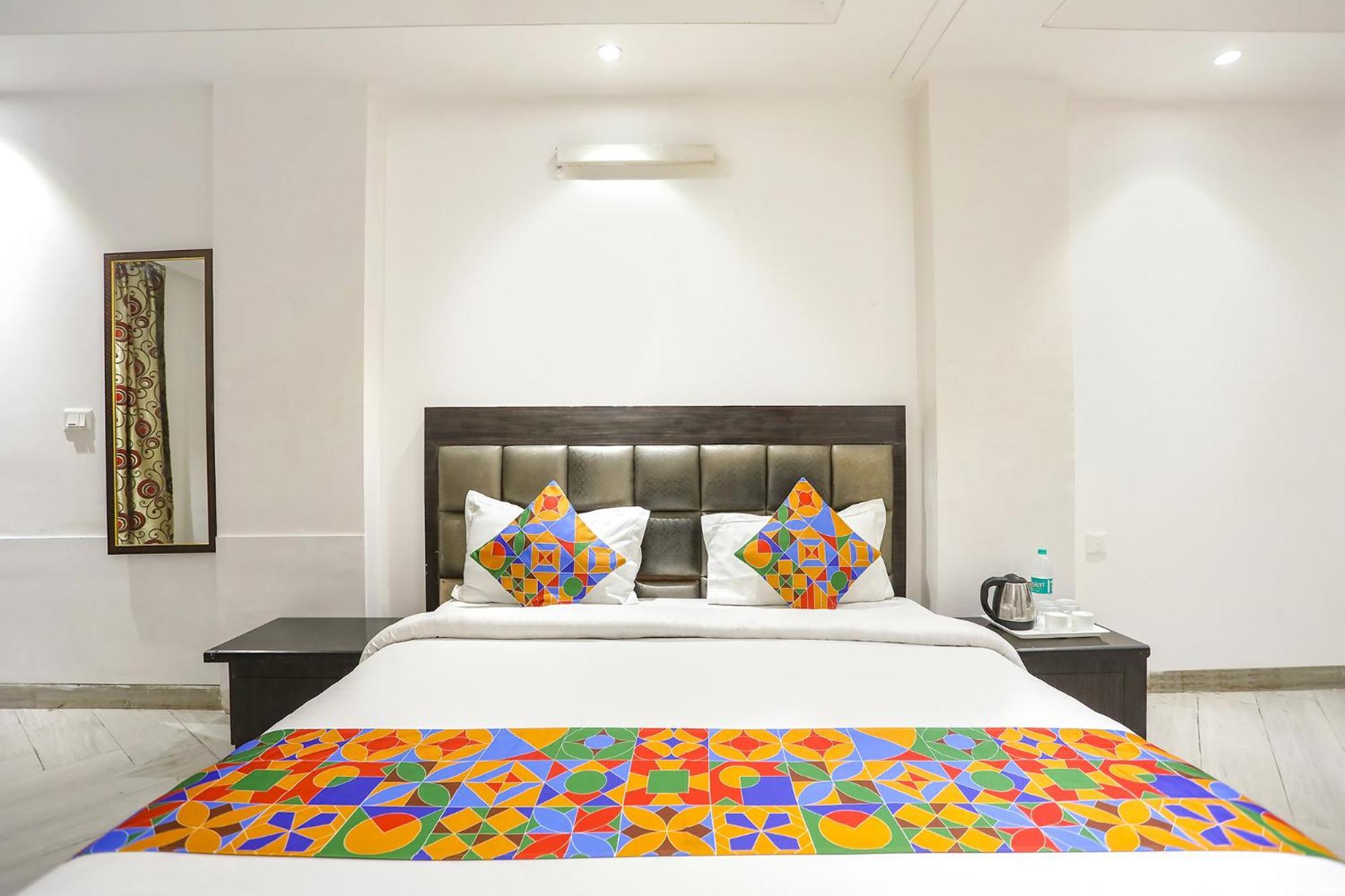 Fabexpress Lotus Palace New Delhi