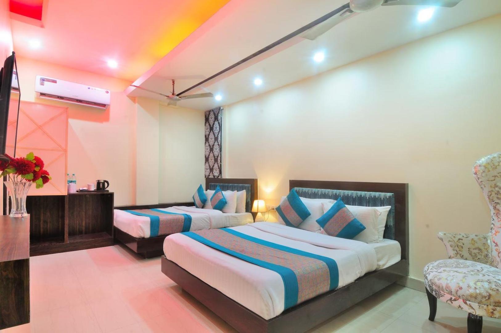 Hotel Staybook Aira Railway Station Paharganj 4*
