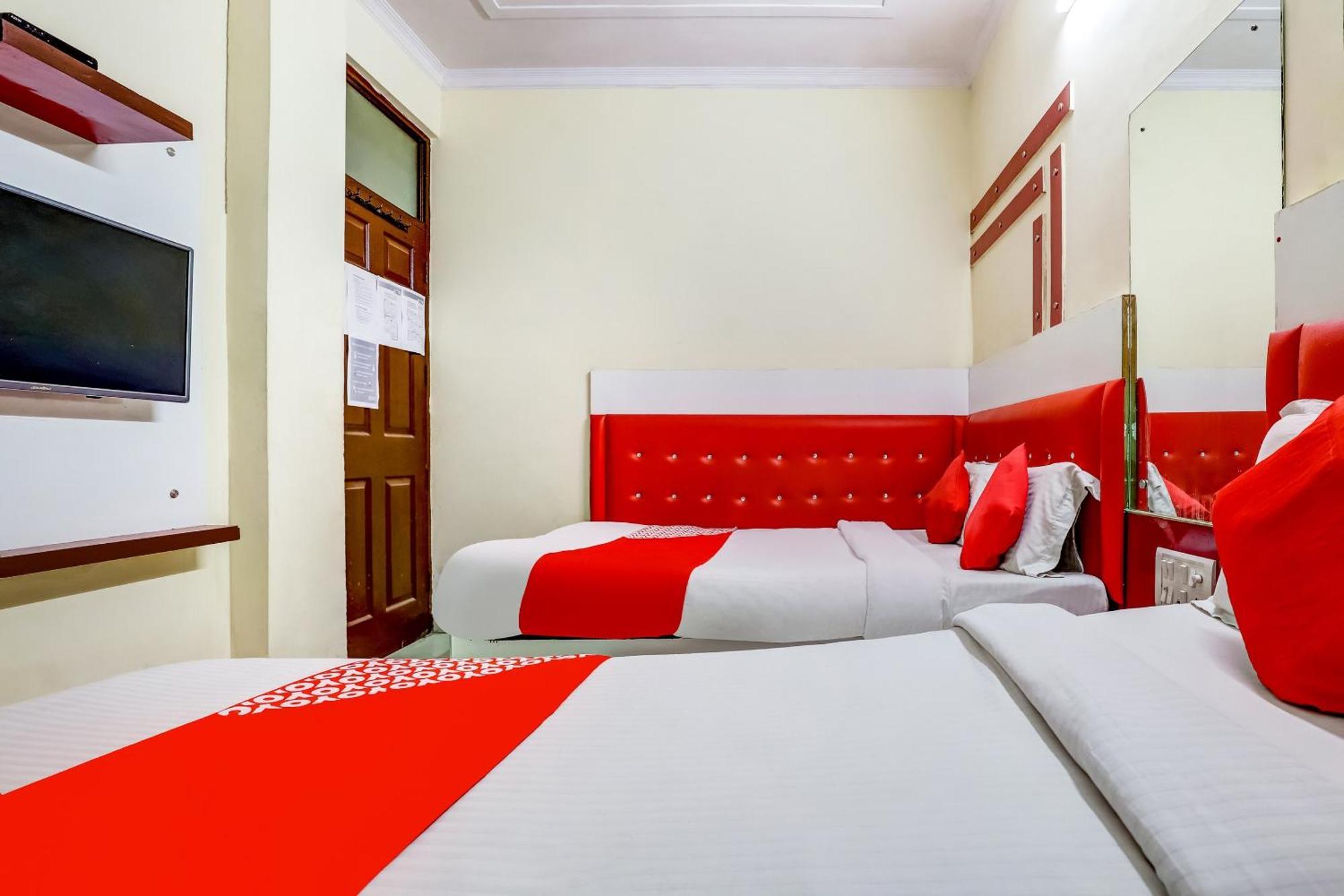Hotel O Tushar Continental New Delhi