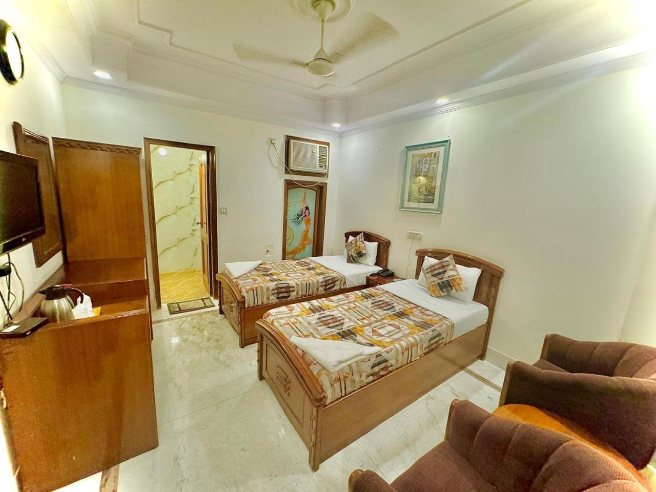 Pablas International, New Delhi, Near Metro Delhi (National Capital Territory of India)