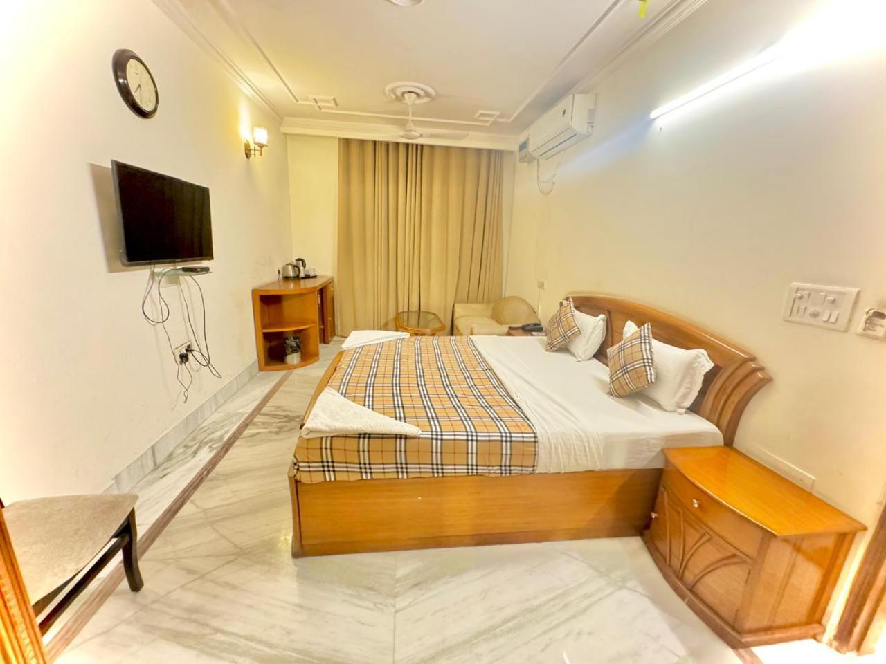 Pablas International, New Delhi, Near Metro 3* Delhi (National Capital Territory of India)