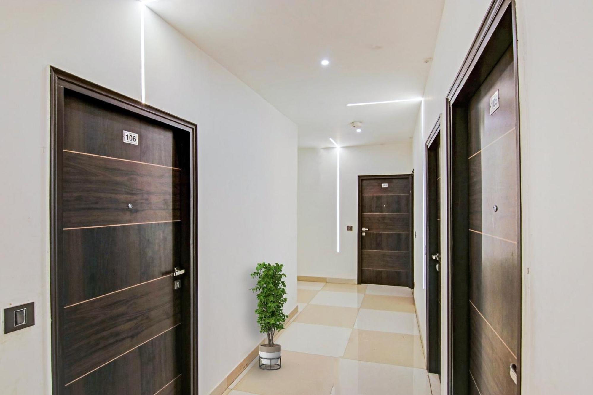 Hotel 19 West 3*