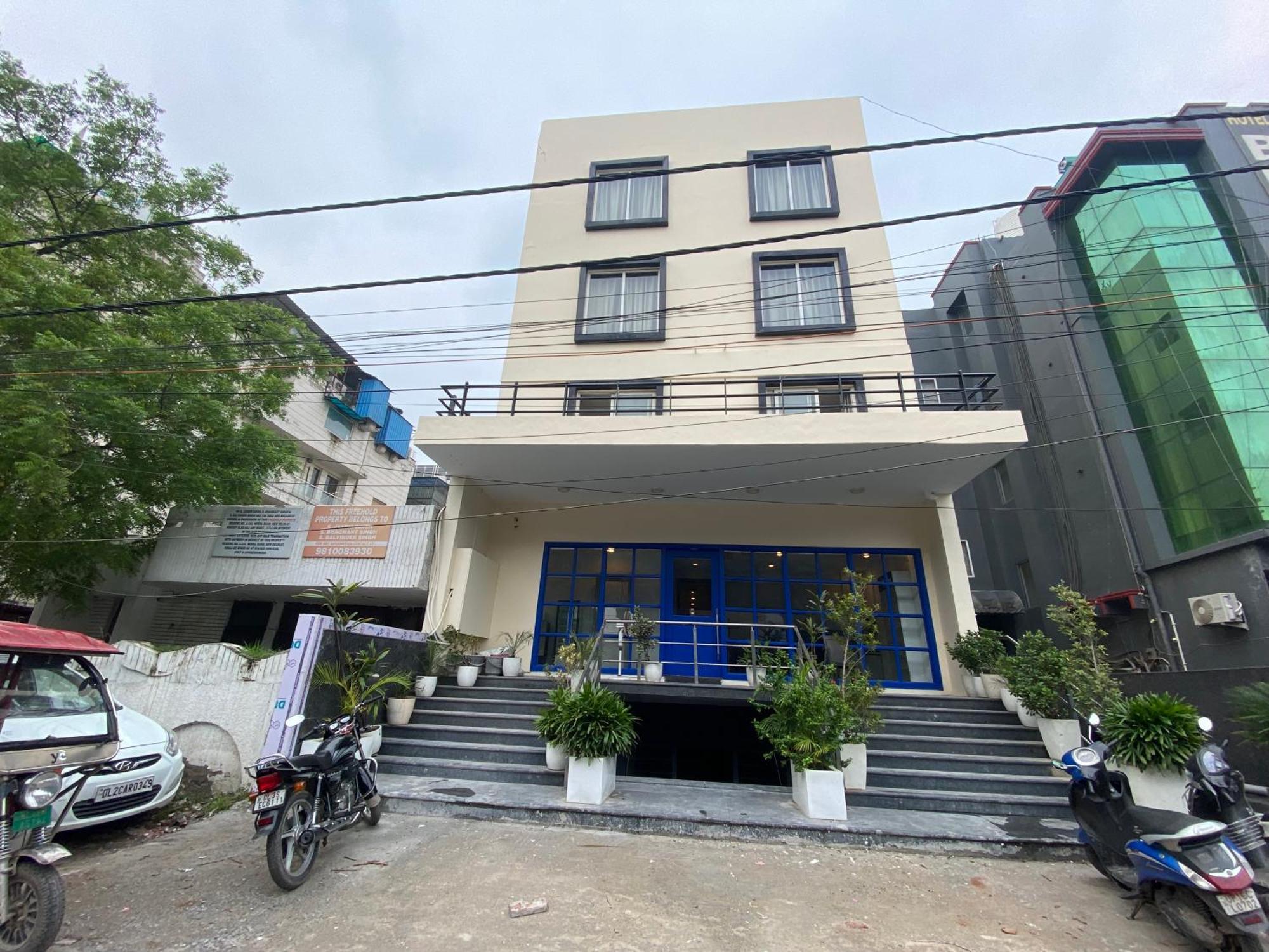 F9 343 Meera Bagh, Paschim Vihar 3* Nova Deli