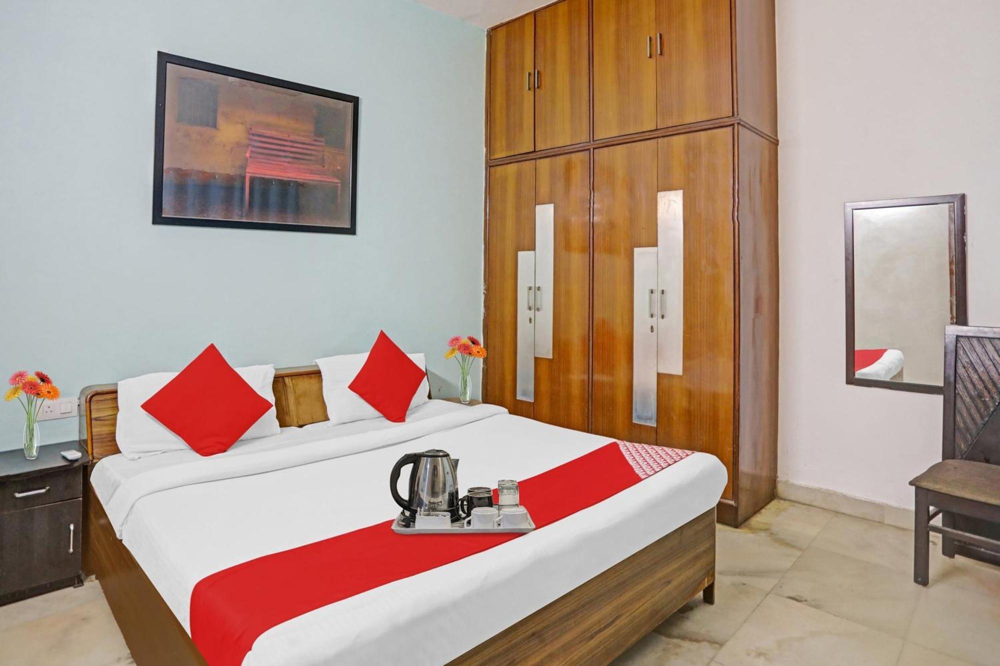 O Premium Near Dlf Avenue Saket Hotel 3*