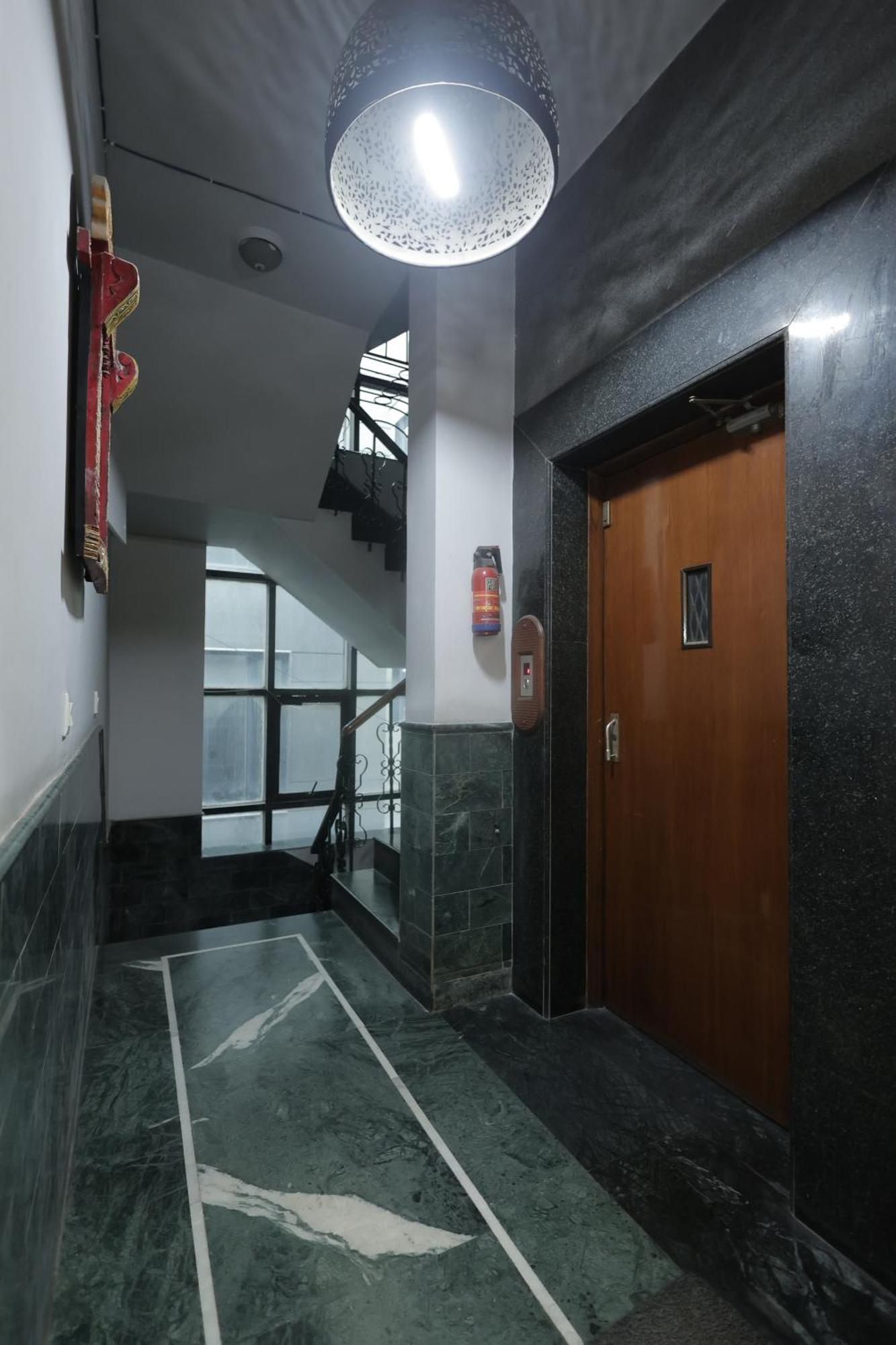 Ss Residency Bed & Breakfast New Delhi