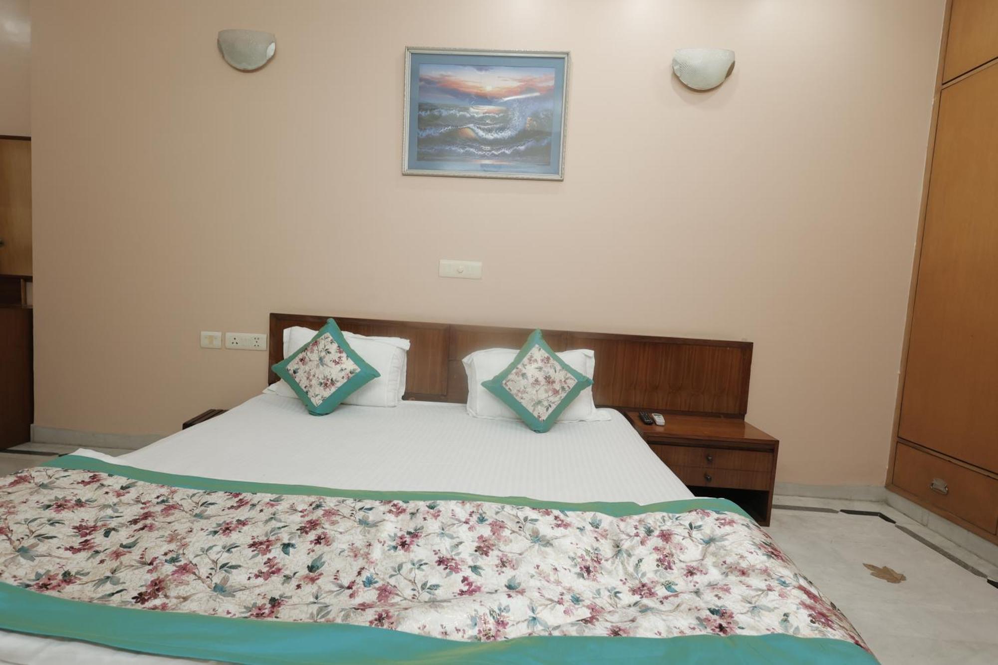 Ss Residency