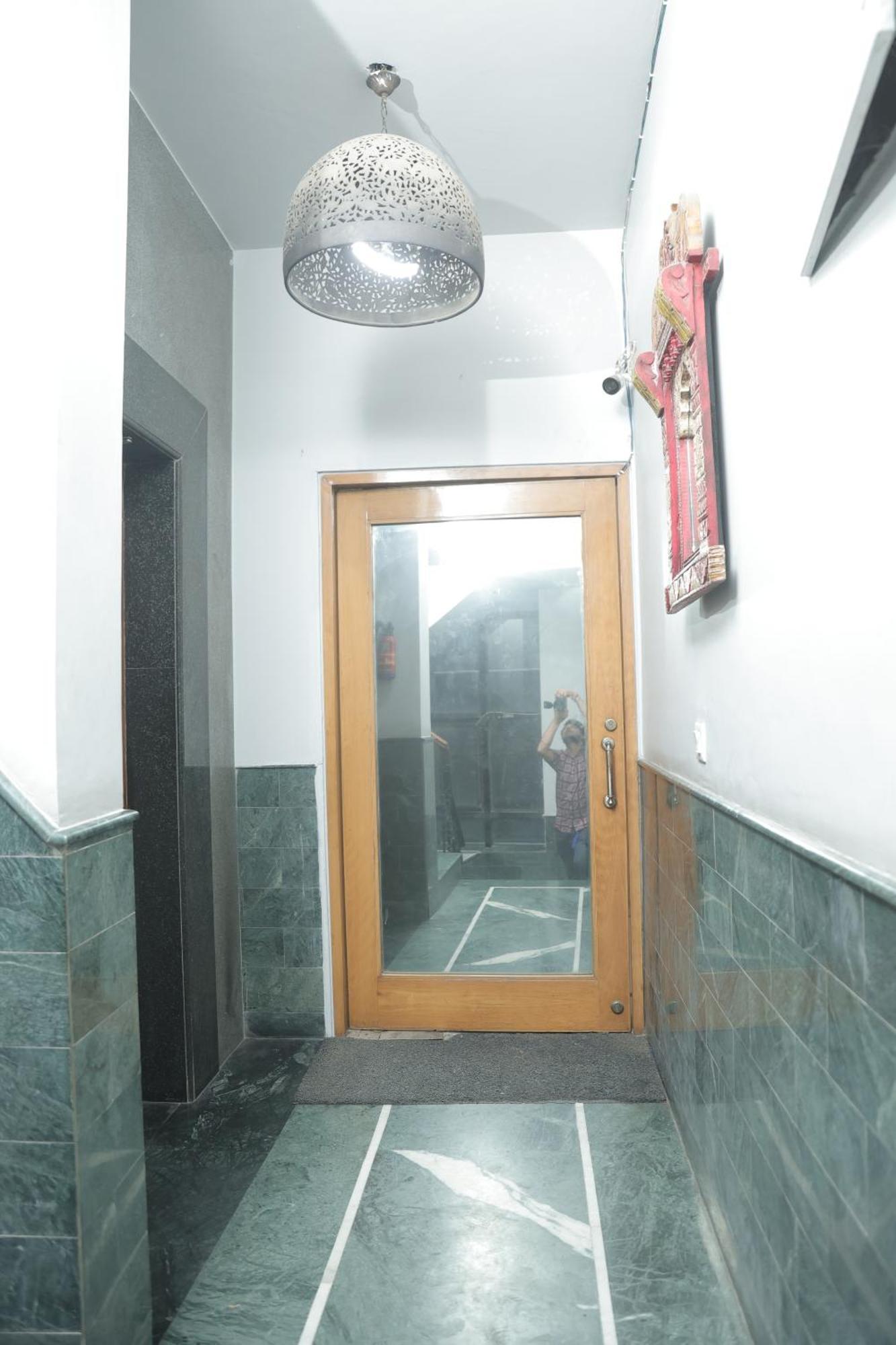 Ss Residency Bed & Breakfast