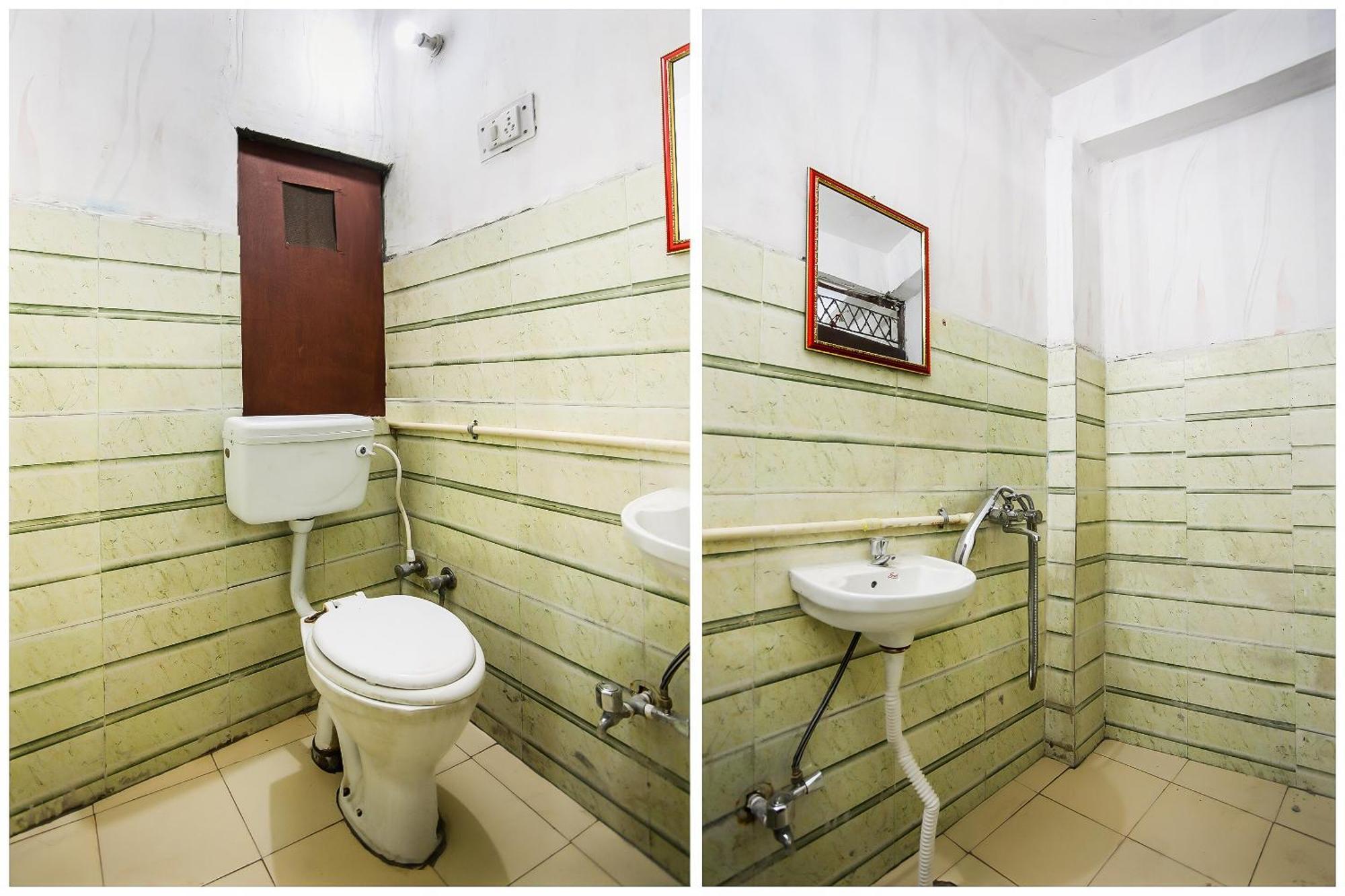 Spot On Harry's 1 Near Select Citywalk Mall New Delhi