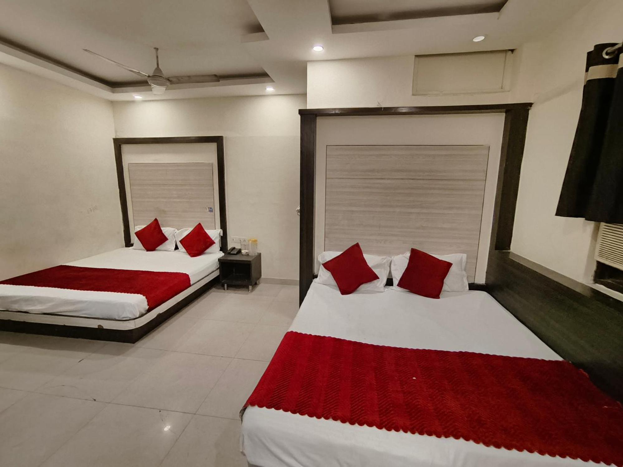 Hotel Hare Krishna Paharganj