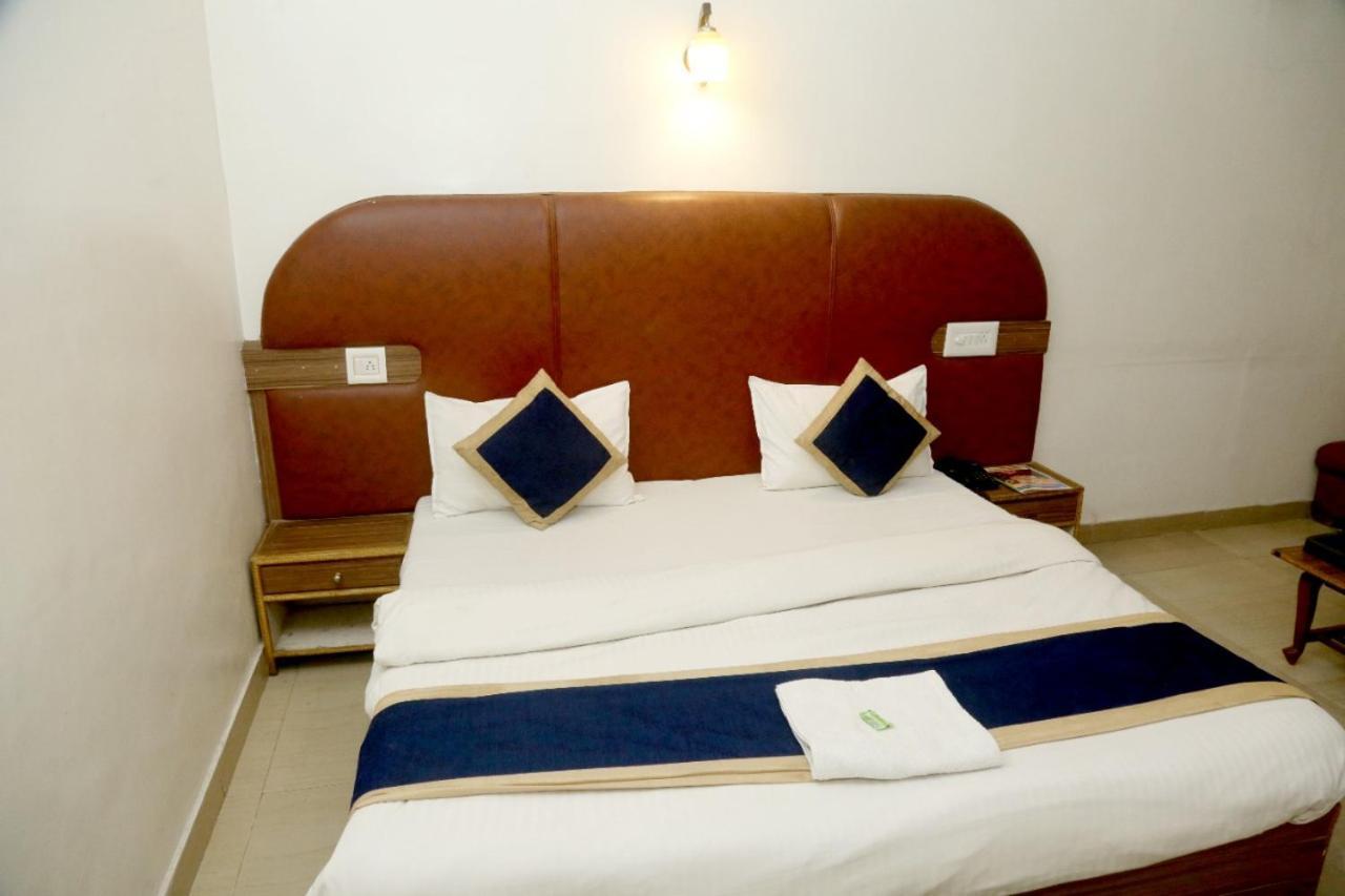 Hotel Fabhotel India International Near Railway Station