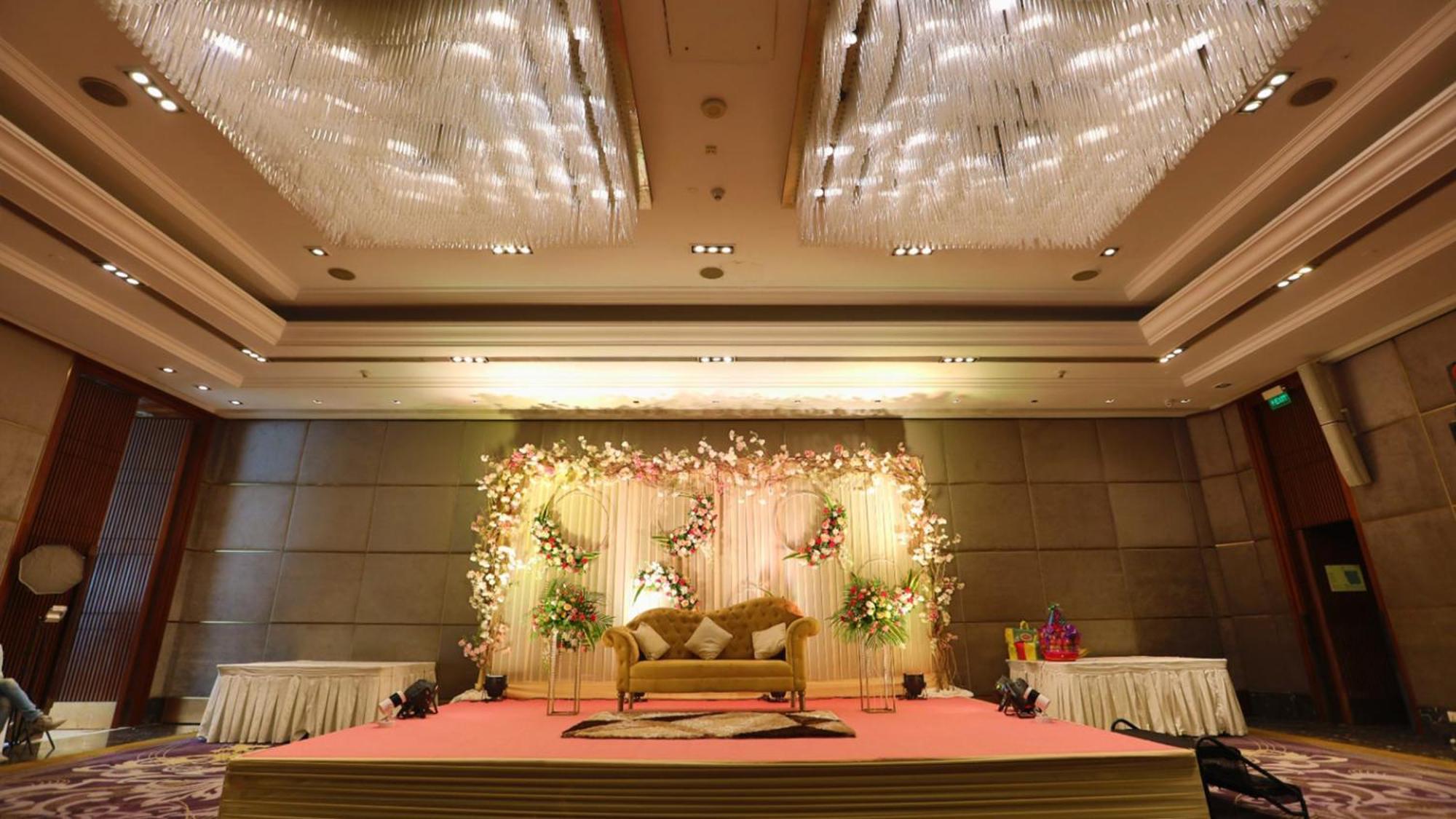 Mayur Vihar Noida By Ihg Hotel New Delhi