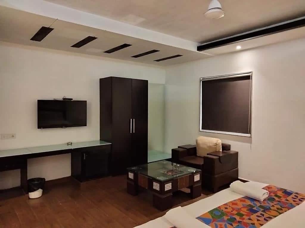 Hotel Airport P