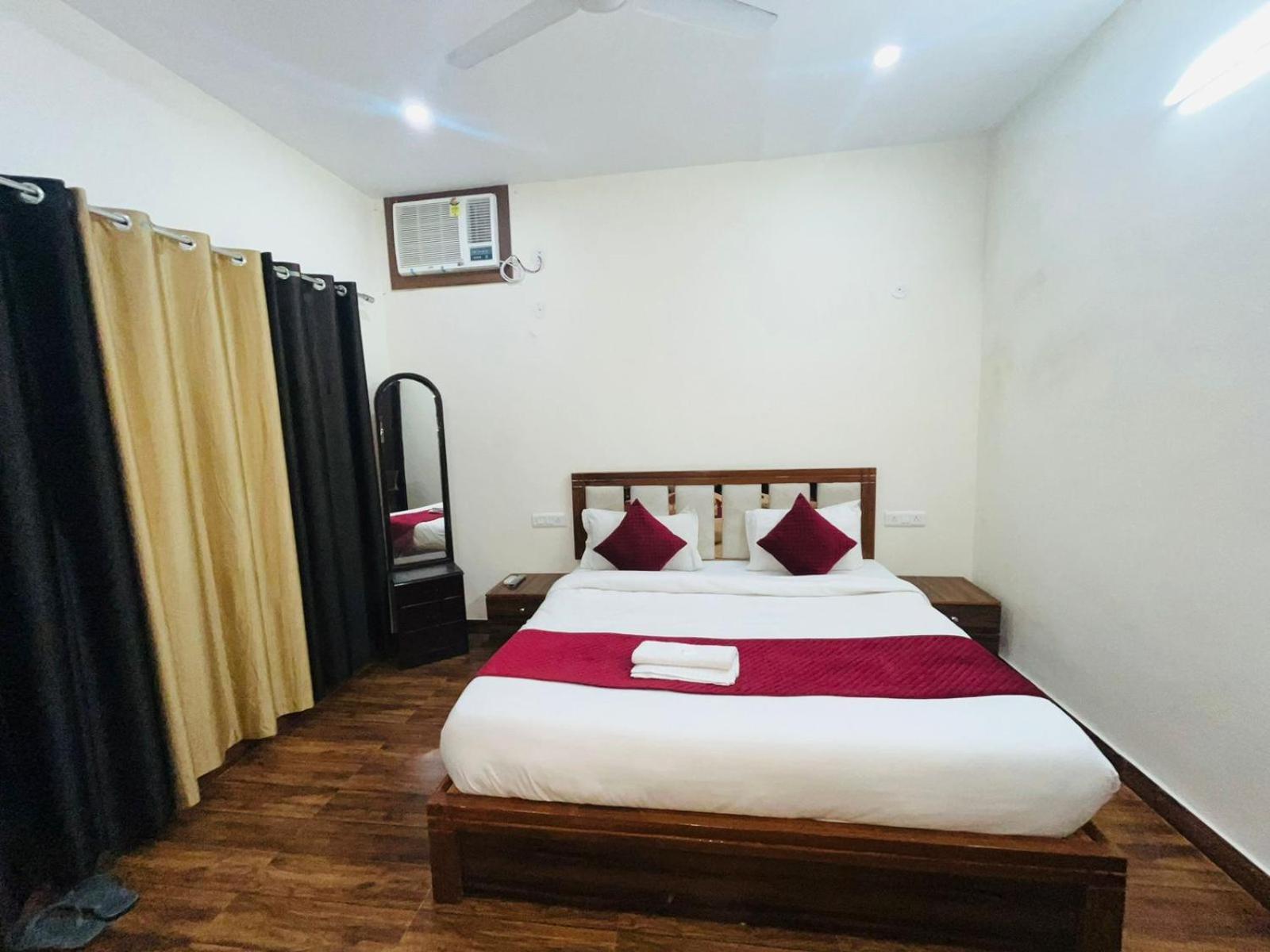 Apartment Badal - Safdarjung Enclave